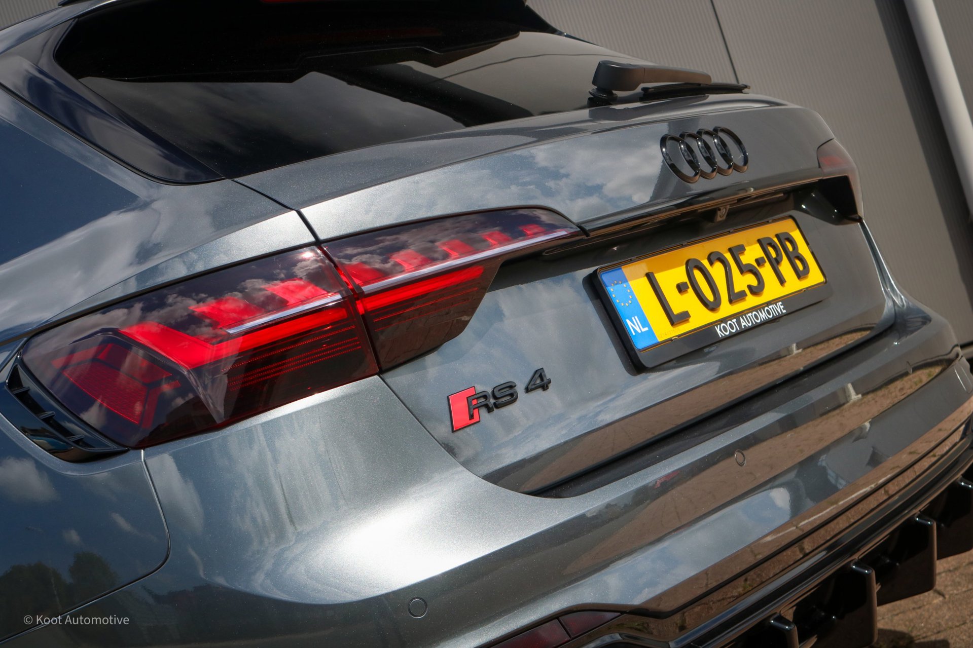 Foto van Audi RS 4 Avant