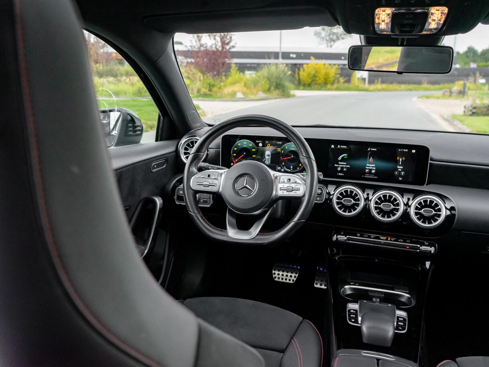 Foto van Mercedes-Benz A 200