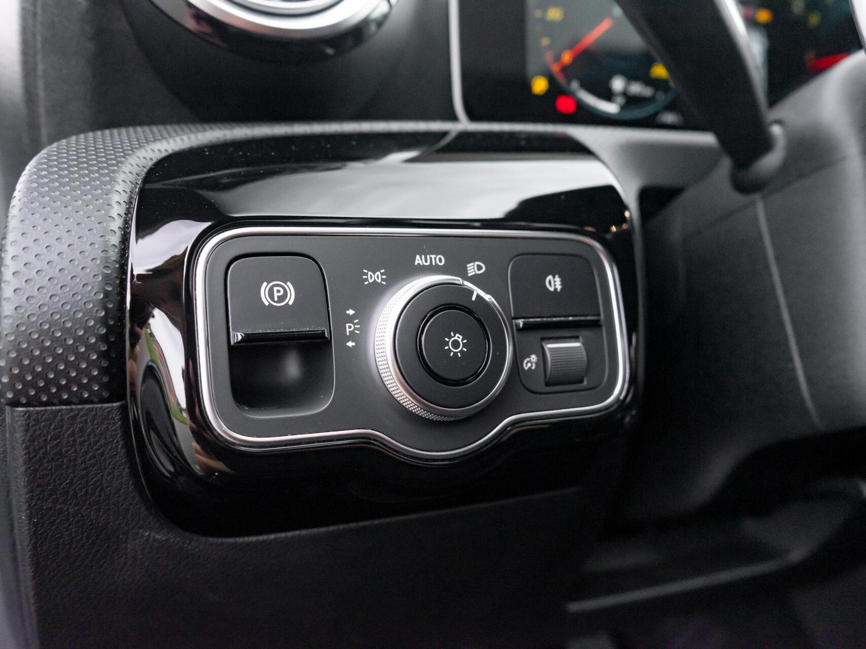 Foto van Mercedes-Benz A 200