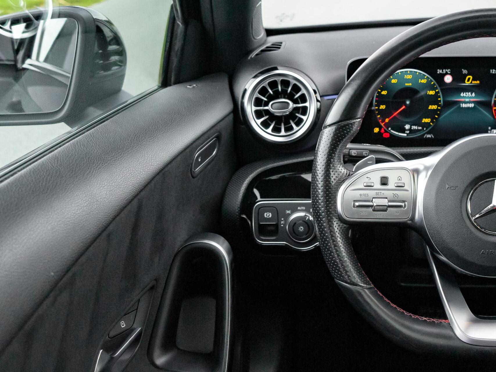 Foto van Mercedes-Benz A 200