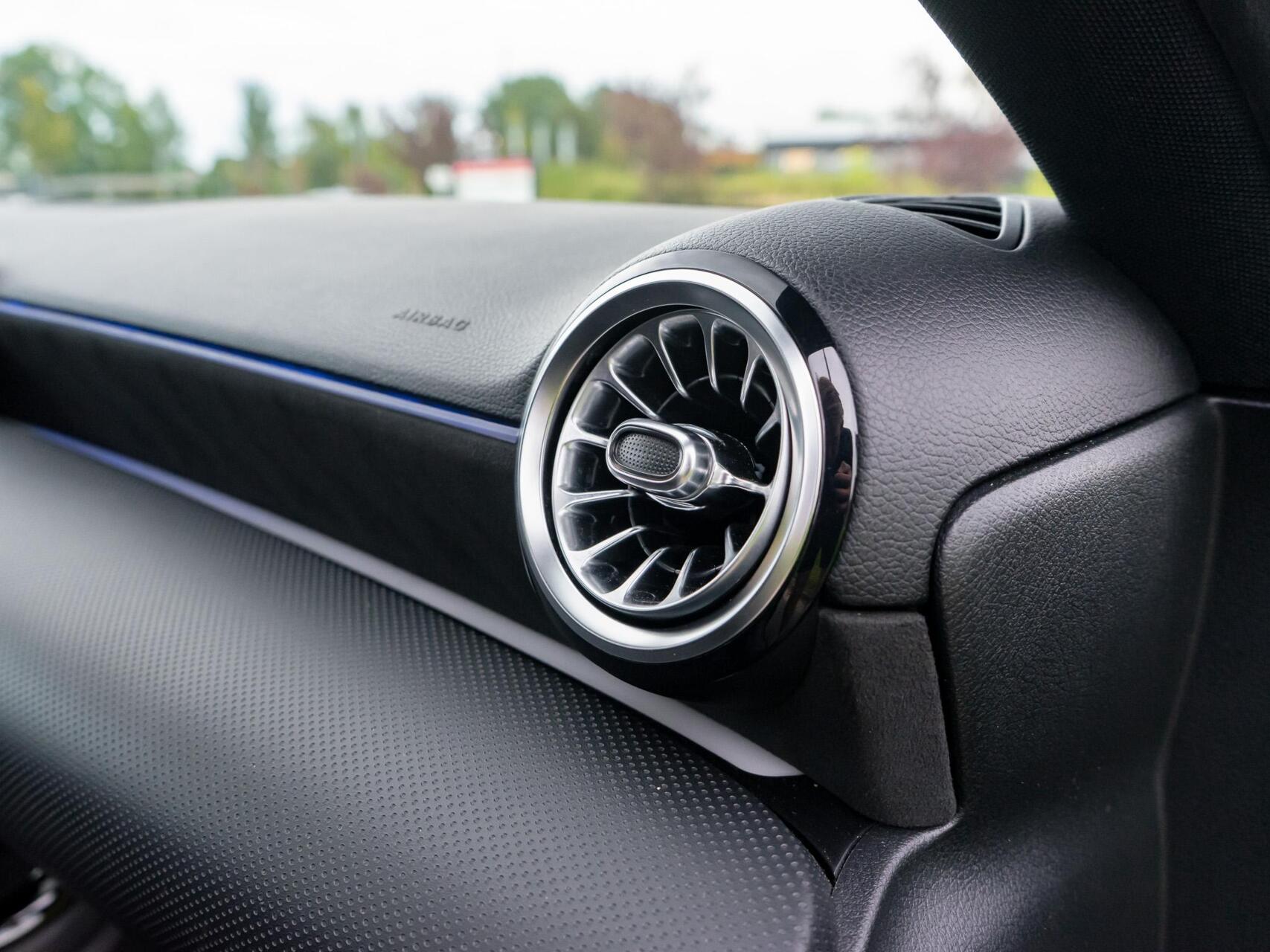Foto van Mercedes-Benz A 200