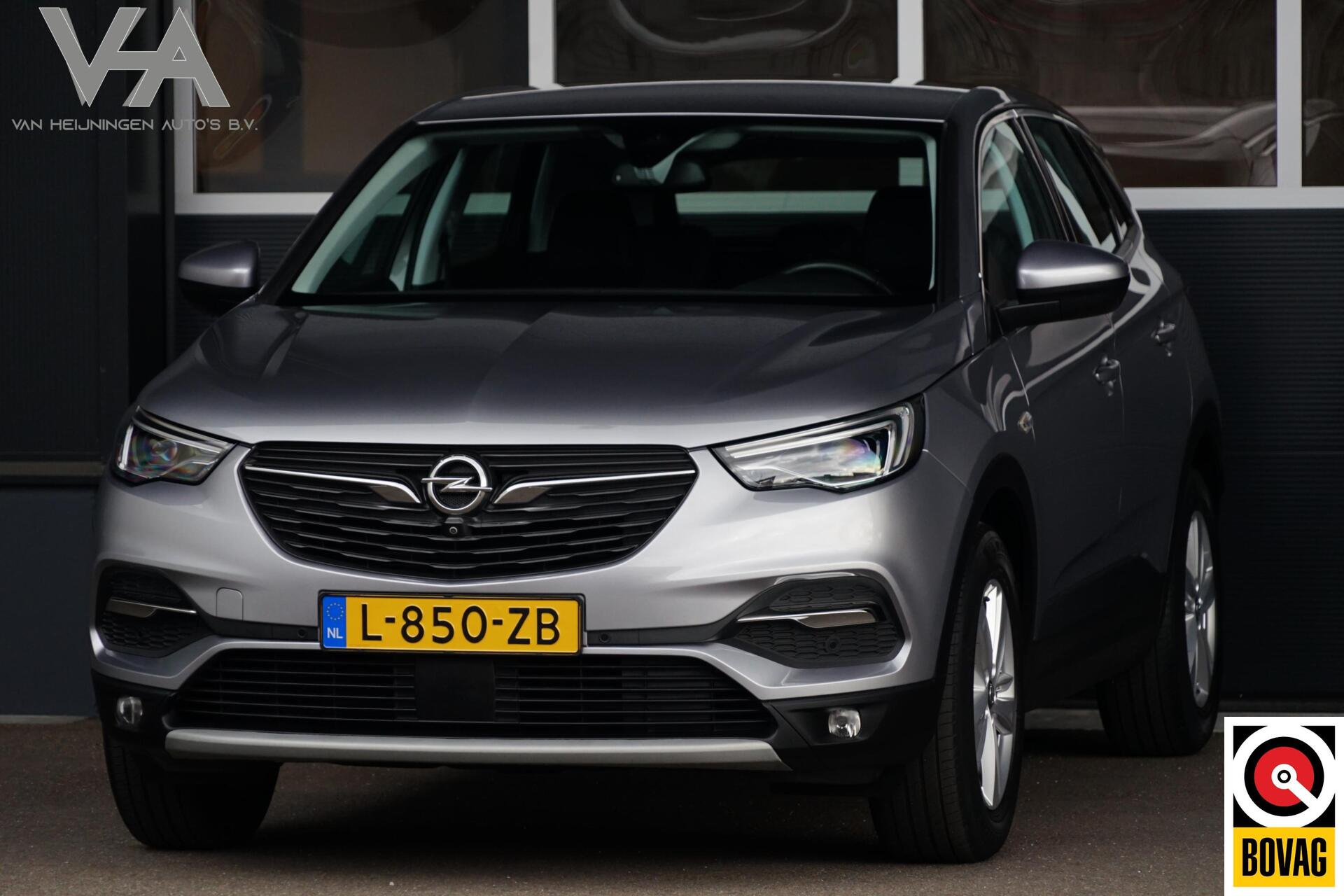 Opel Grandland X 1.2 Turbo Business Elegance, trekh. dis. v.v. 2021 - voorkant