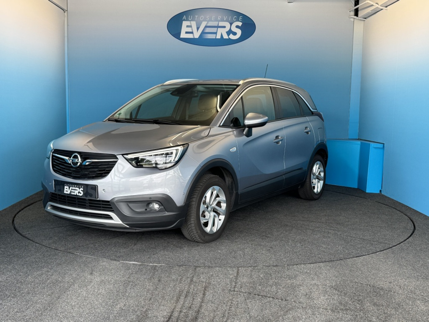 Opel Crossland X 1.2 T. Innovation 2020 - voorkant