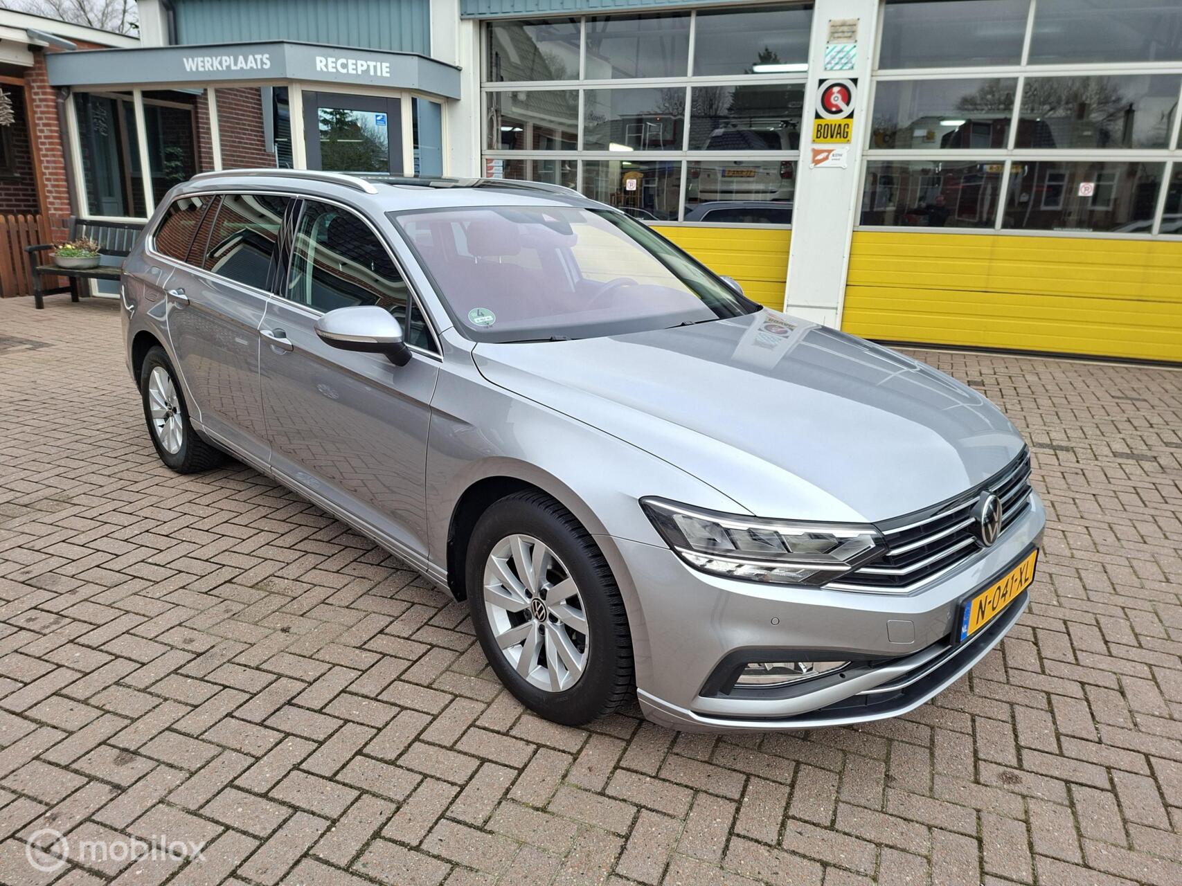 Volkswagen Passat 2.0 TDI Business 2022 - voorkant