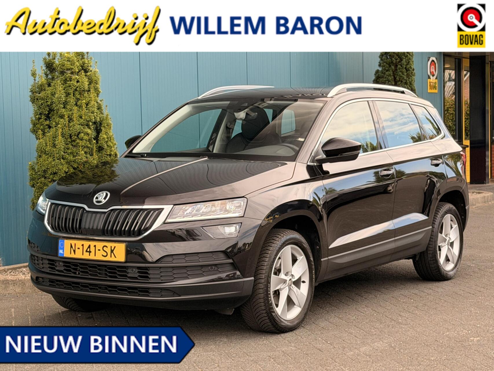 Skoda Karoq 1.0 TSI Business Edition Plus TREKH. | ADAPT.CRUISE | CAM | CARPLAY | NAV | LED | KEYLESS | PDC 2022 - voorkant