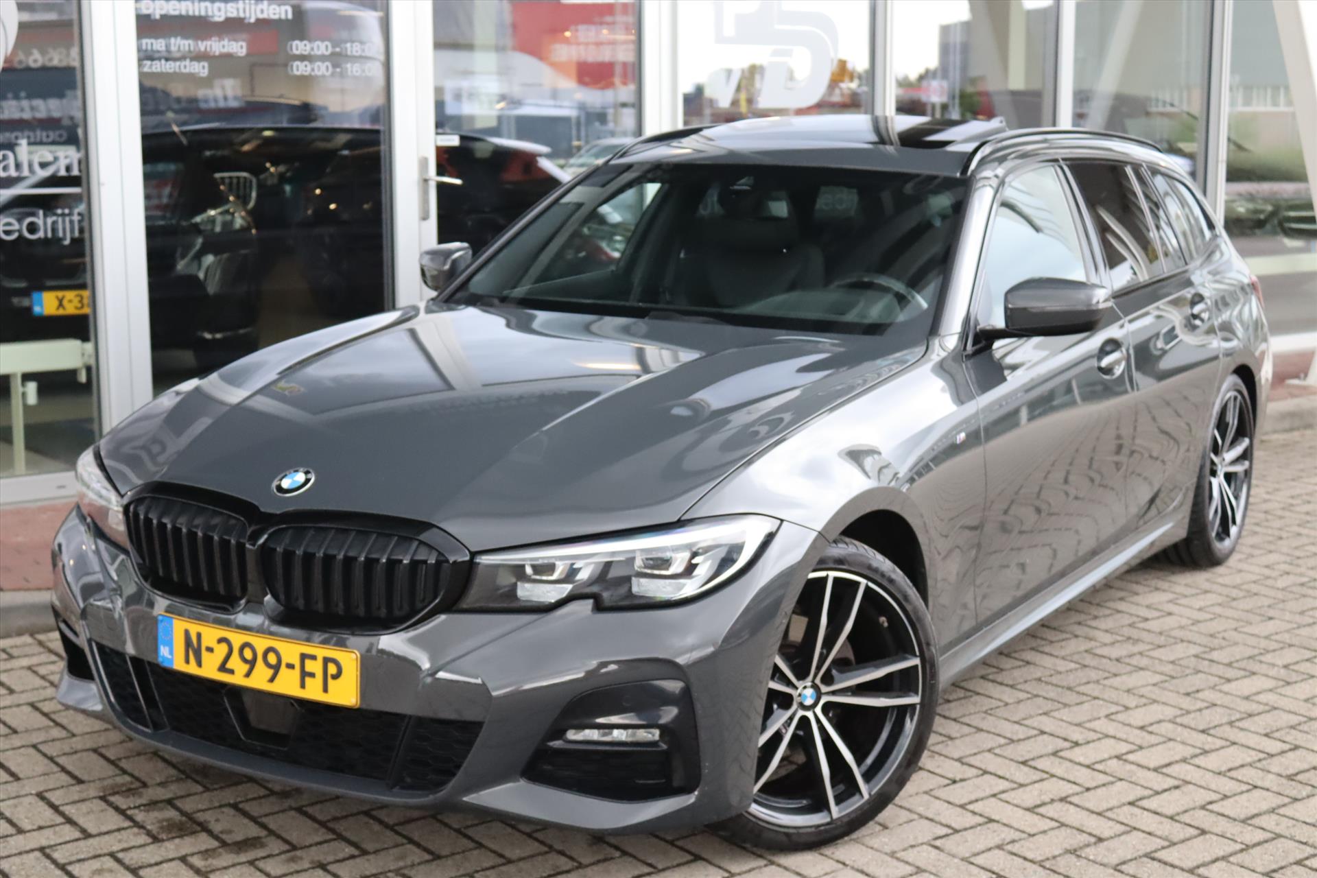Foto van BMW 320i