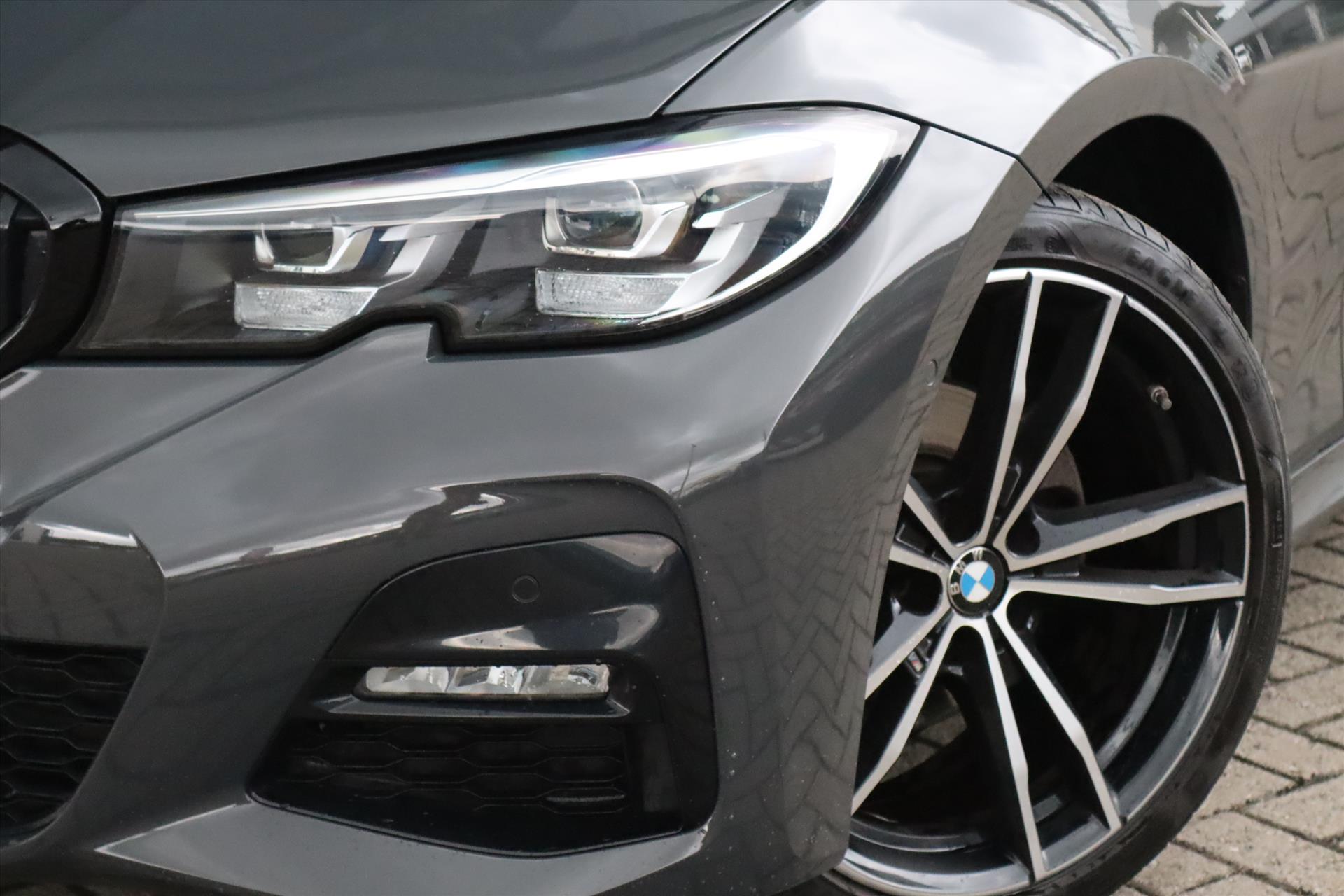 Foto van BMW 320i