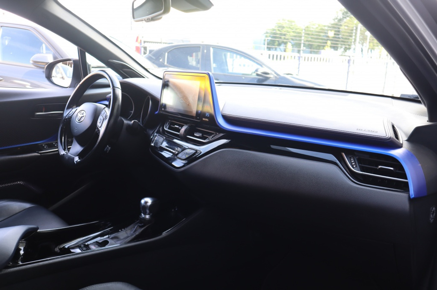 Foto van Toyota Toyota C-hr