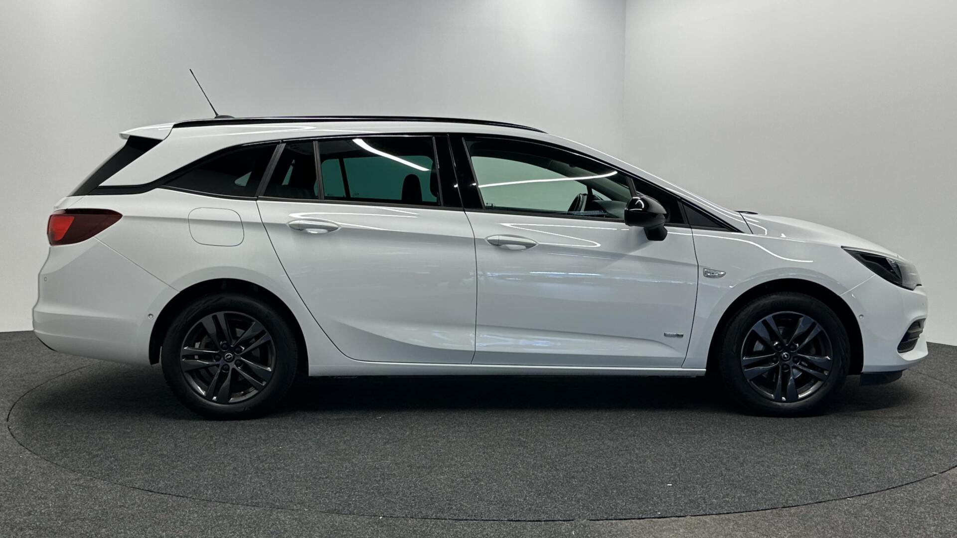 Foto van Opel Astra Sports Tourer