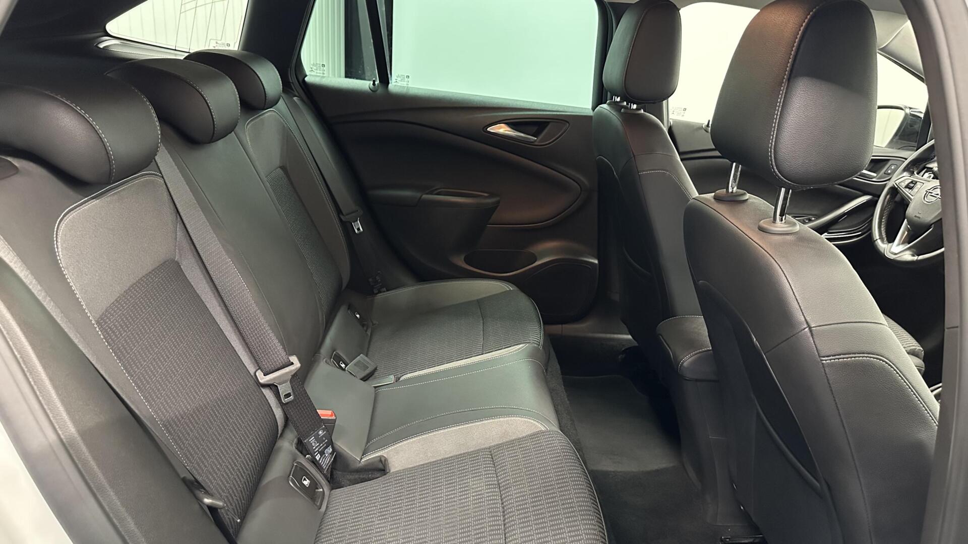 Foto van Opel Astra Sports Tourer