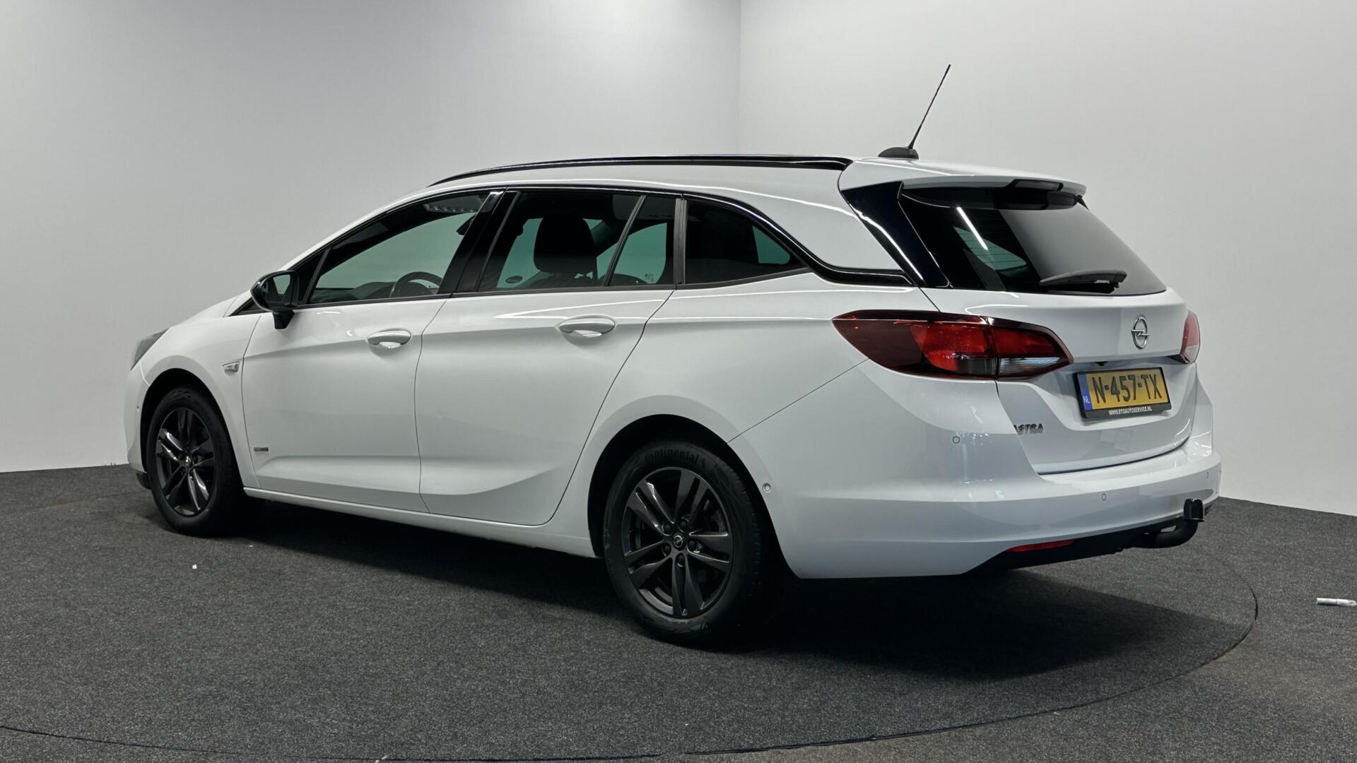 Foto van Opel Astra Sports Tourer