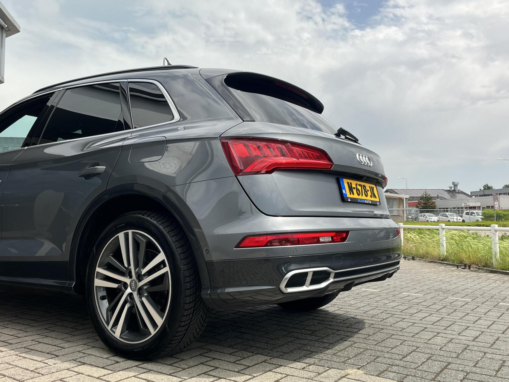 Foto van Audi Q5 55 TFSI E