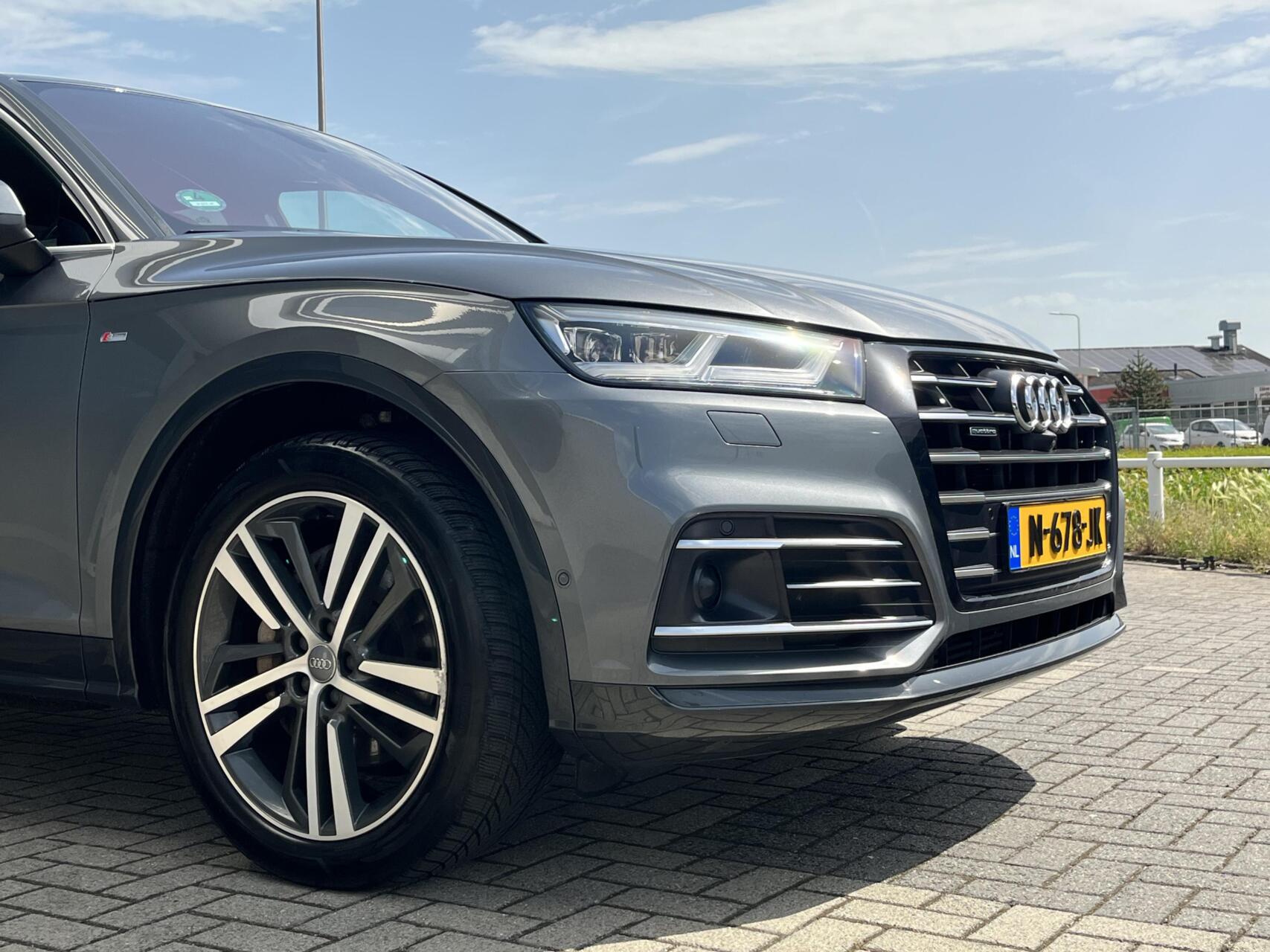 Foto van Audi Q5 55 TFSI E