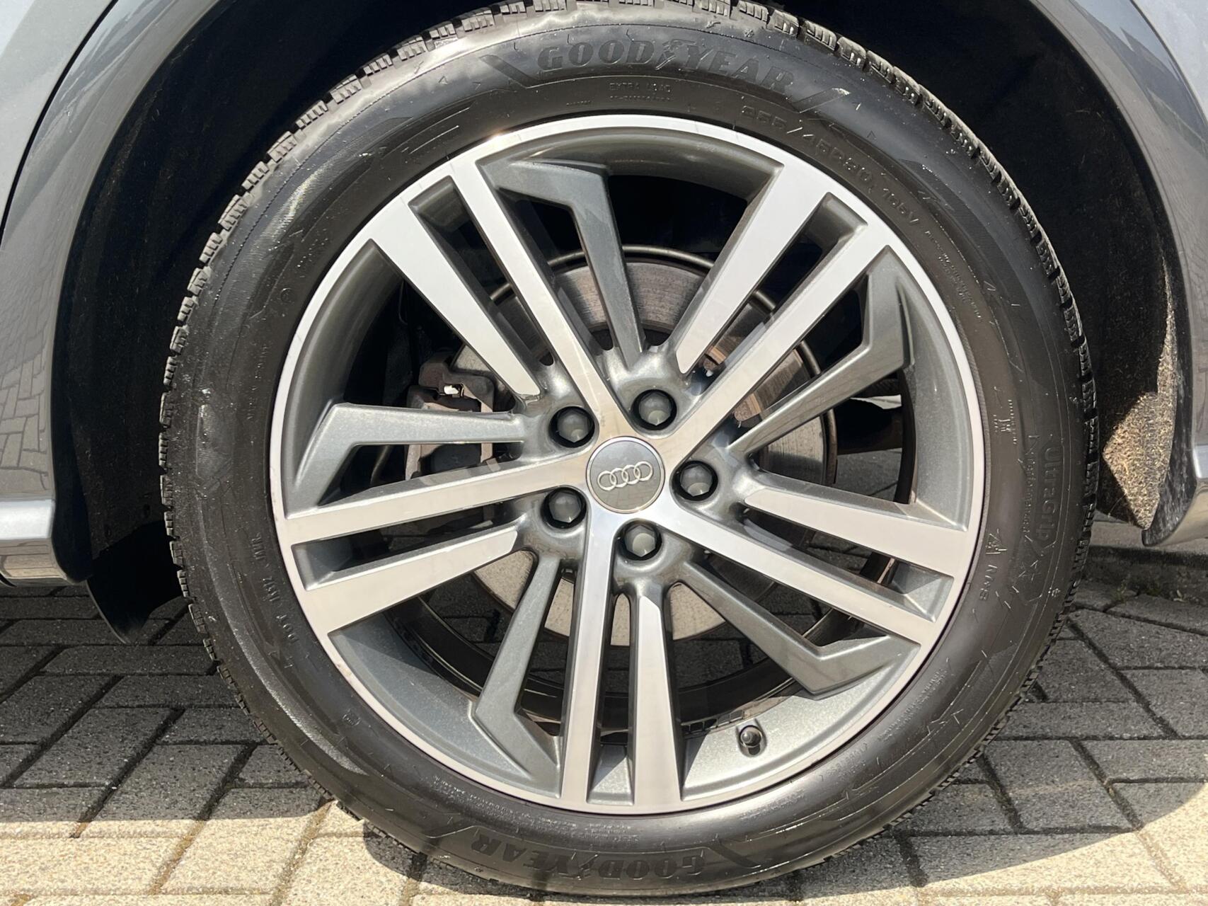 Foto van Audi Q5 55 TFSI E