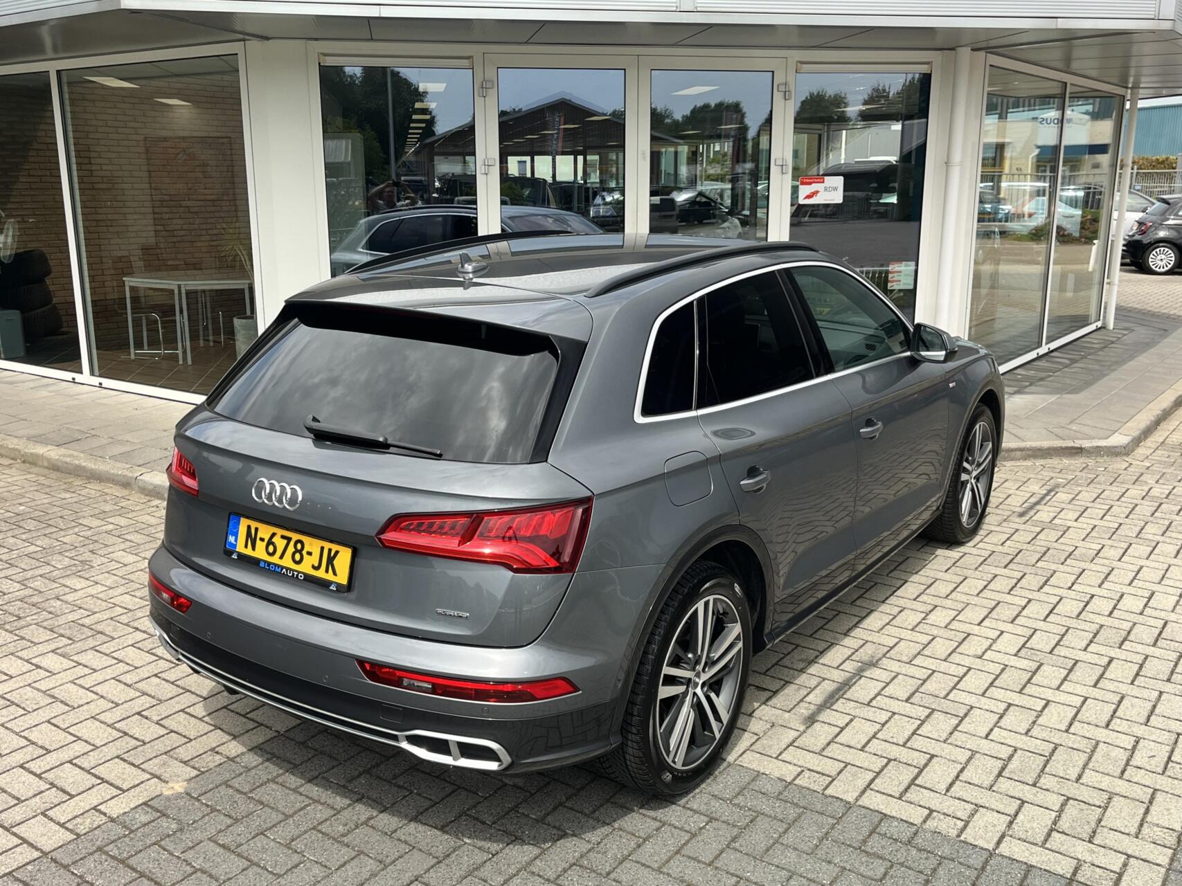 Foto van Audi Q5 55 TFSI E
