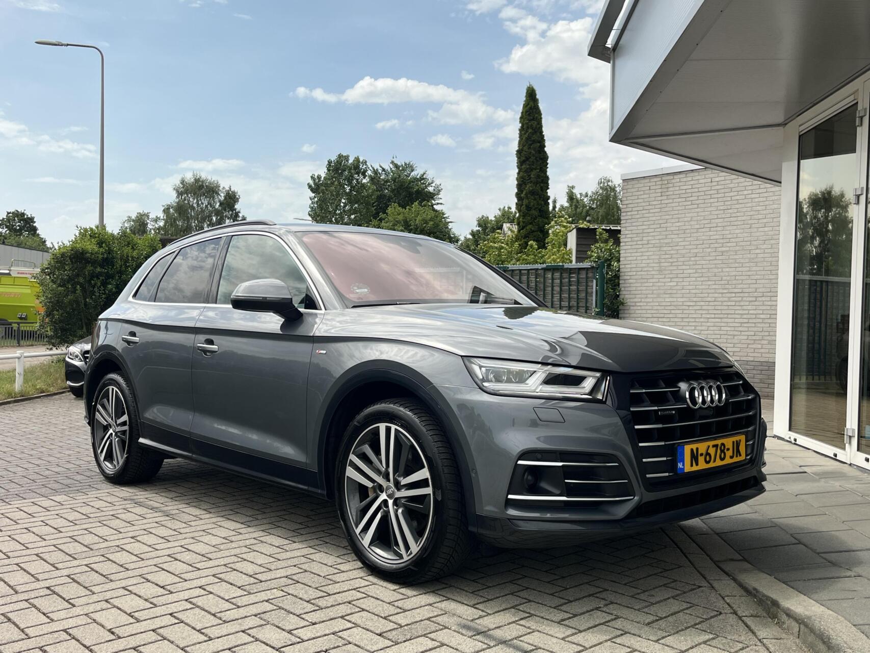 Foto van Audi Q5 55 TFSI E