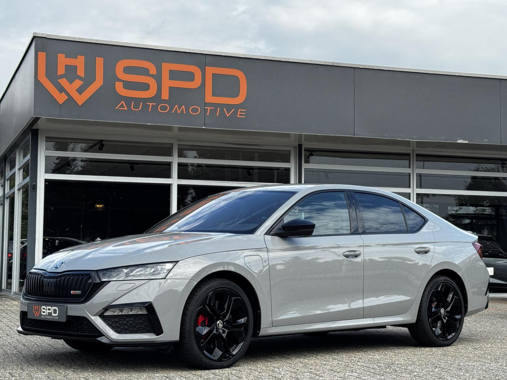 Skoda Octavia 1.4 TSI RS iV PHEV Business 2021 - voorkant
