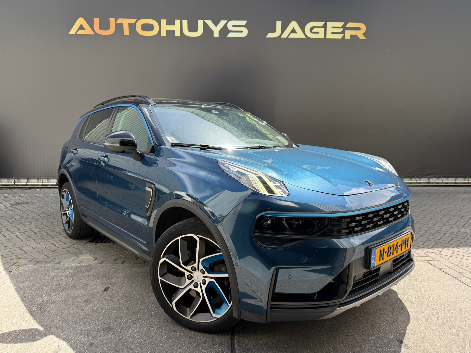 Foto van Lynk&co LYNK & Co 01