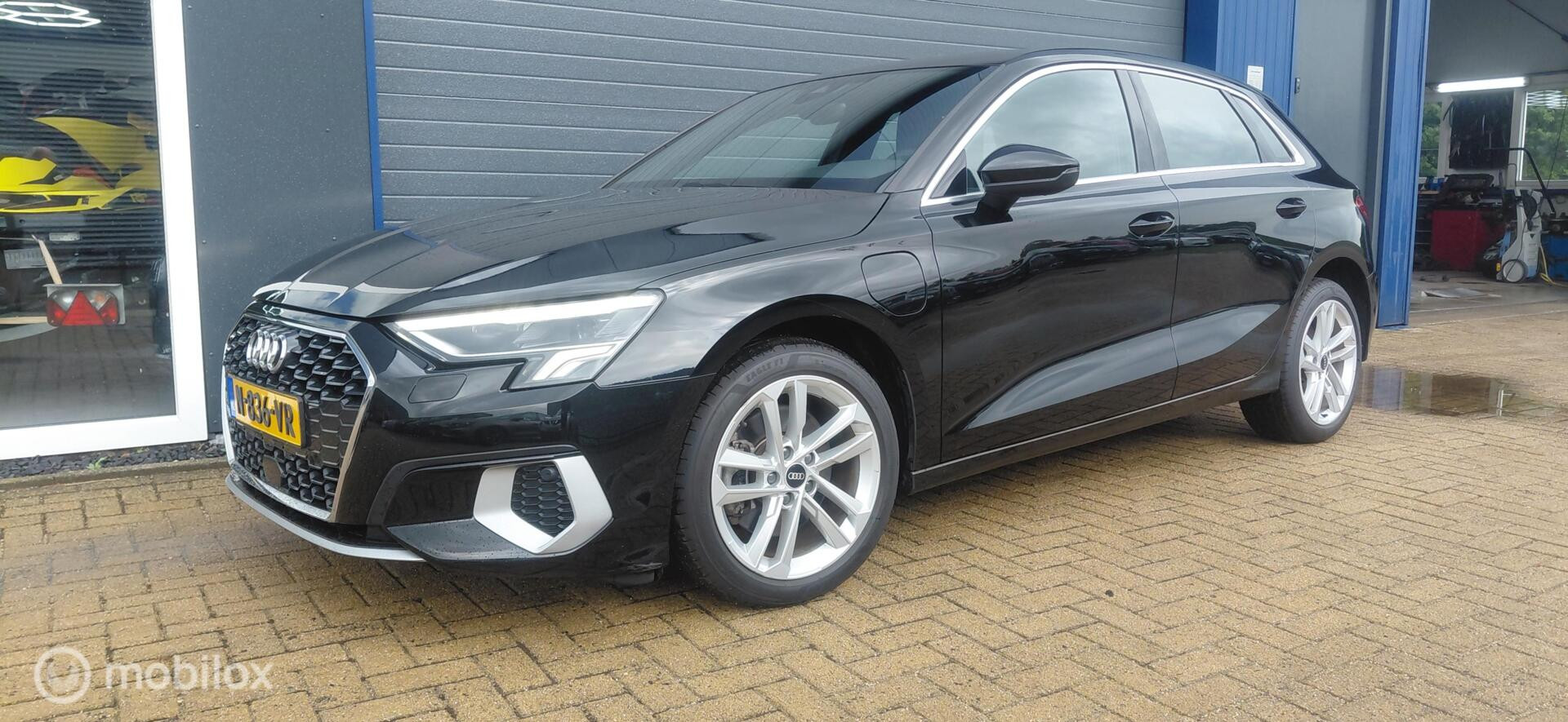 Audi A3 40 TFSIe 40 TFSI e Business edition 2022 - voorkant