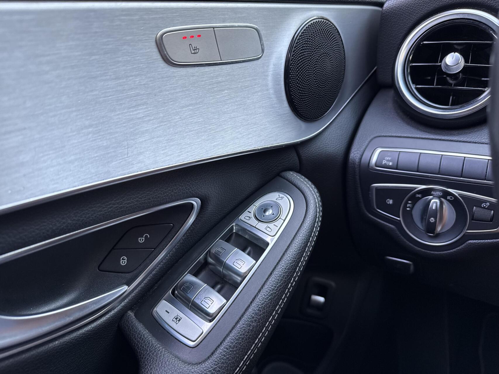 Foto van Mercedes-Benz C 350 E