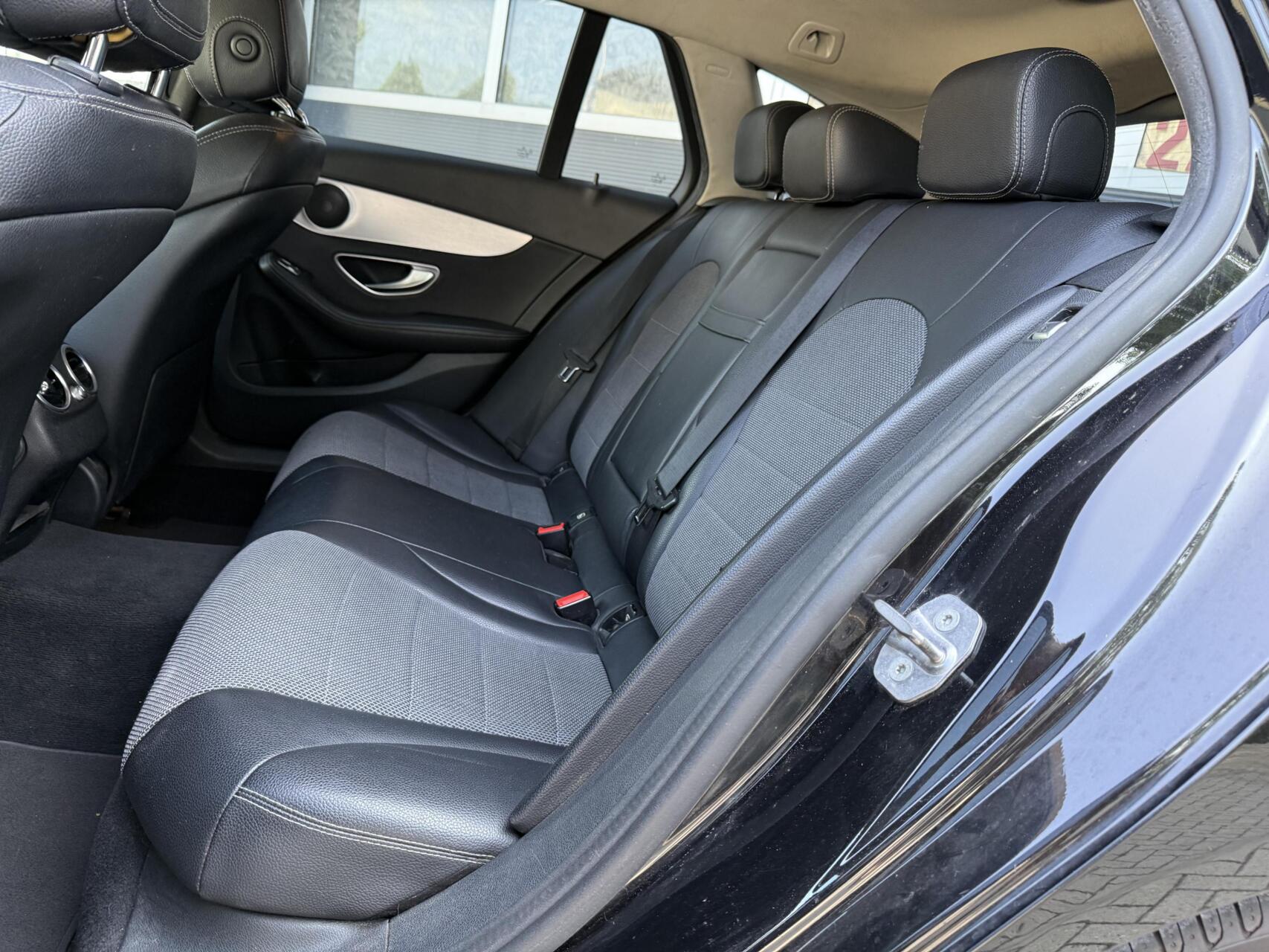 Foto van Mercedes-Benz C 350 E