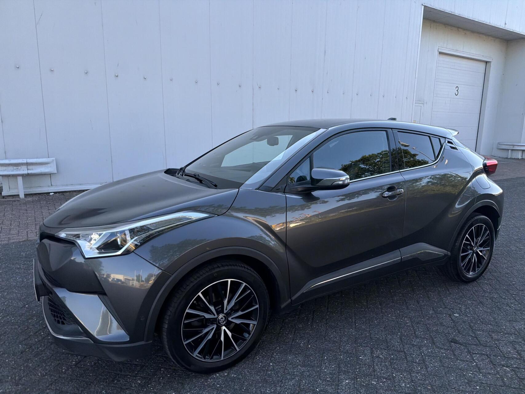 Foto van Toyota Toyota C-hr