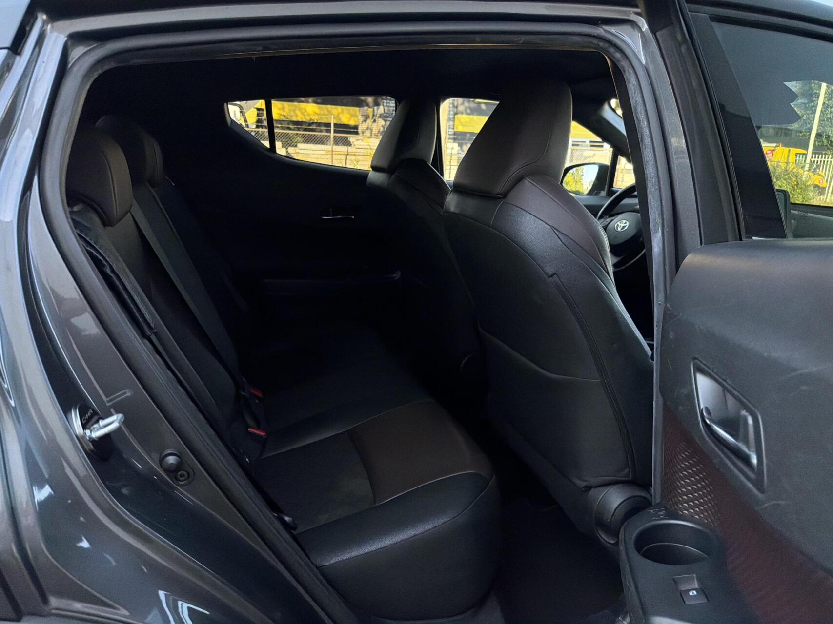 Foto van Toyota Toyota C-hr