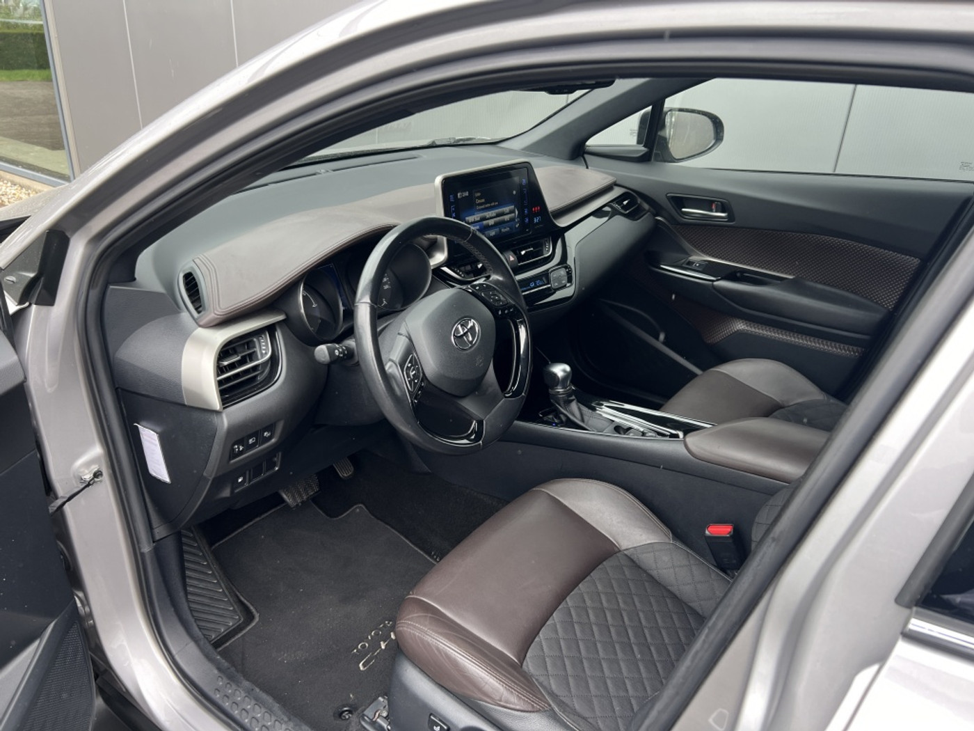 Foto van Toyota Toyota C-hr