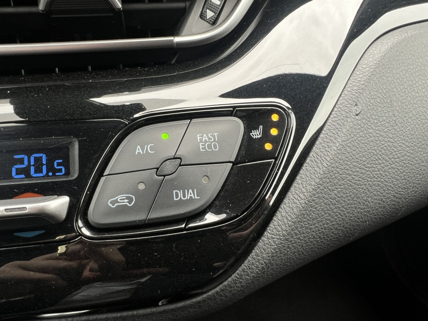 Foto van Toyota Toyota C-hr