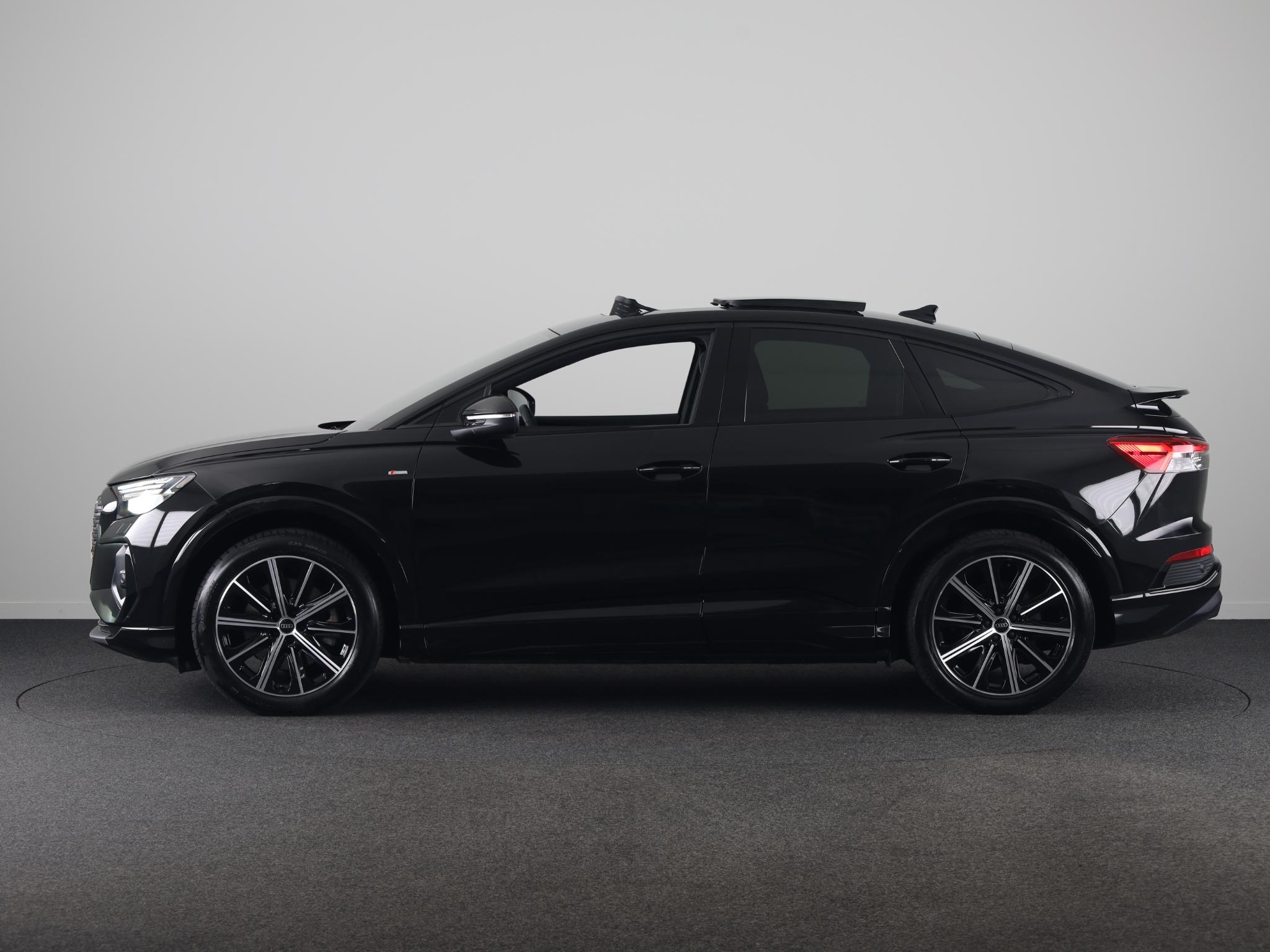 Foto van Audi Q4 Sportback E-tron