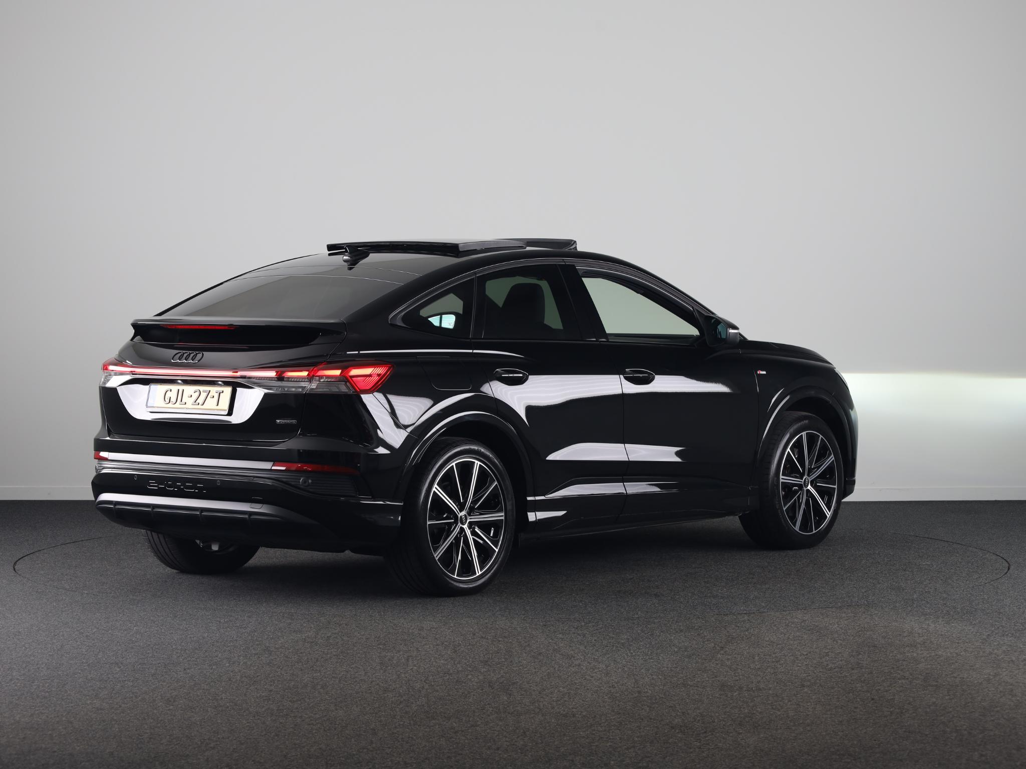 Foto van Audi Q4 Sportback E-tron