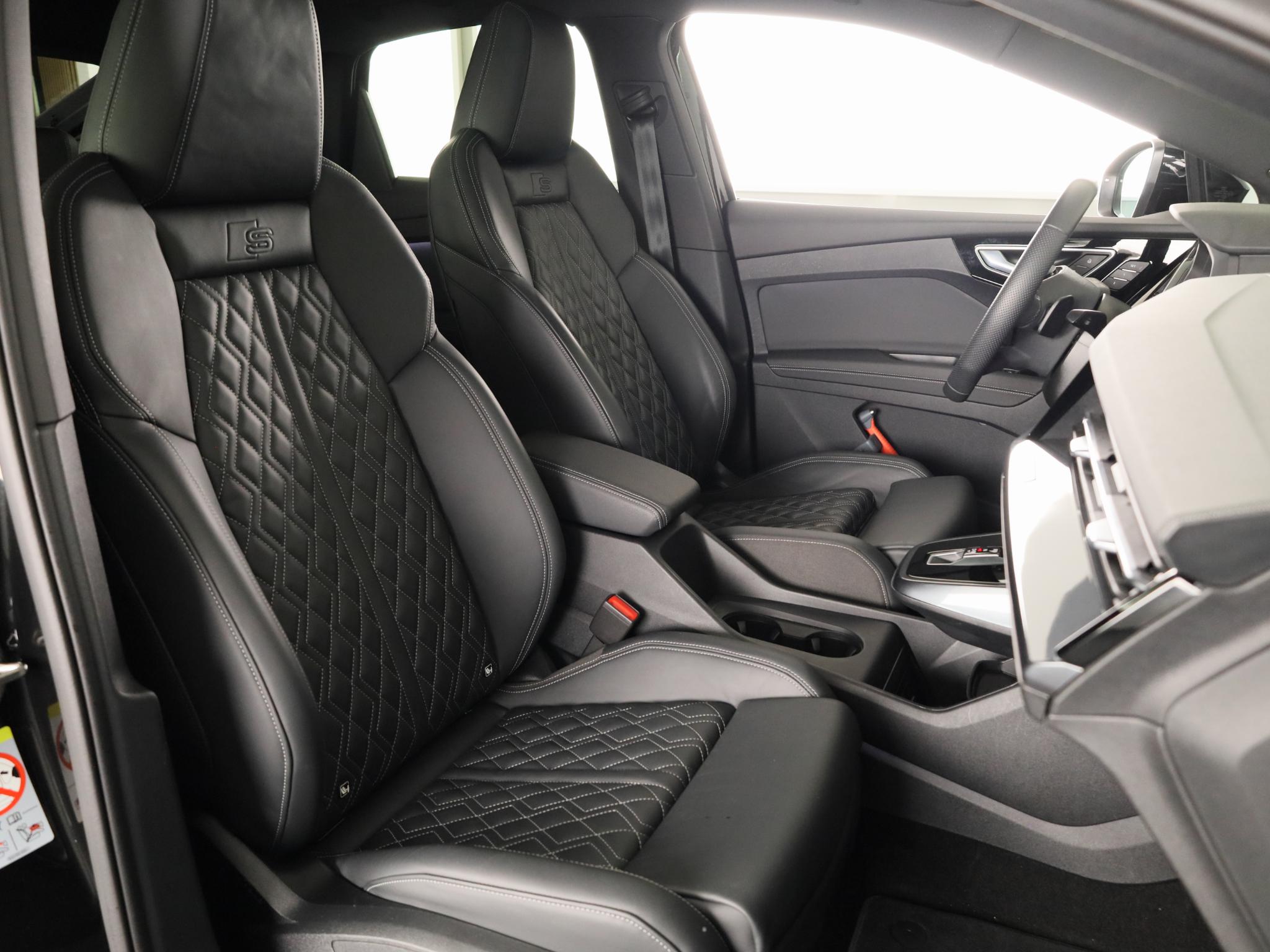 Foto van Audi Q4 Sportback E-tron