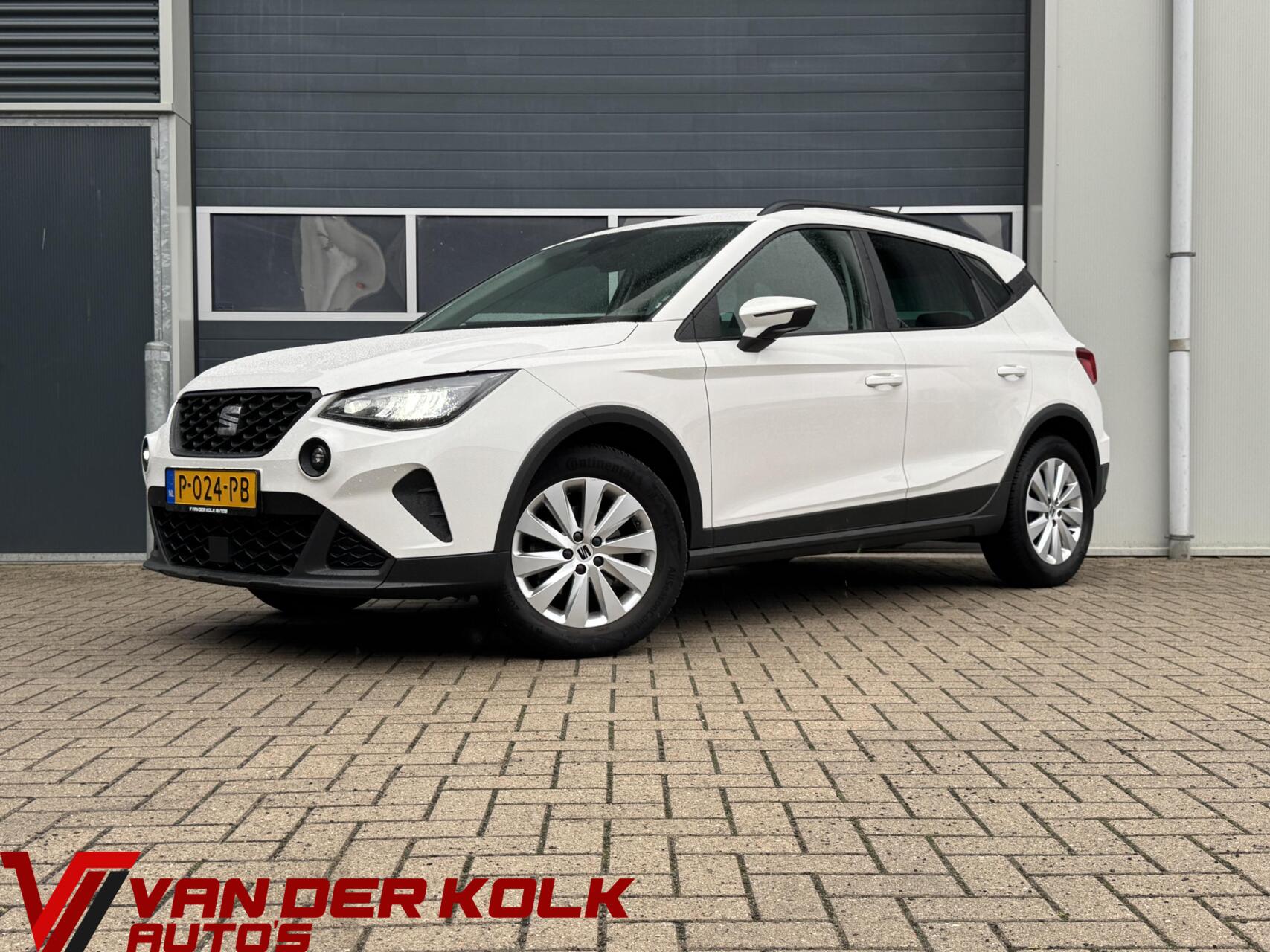 Seat Arona 1.0 TSI Style Business Intense | Carplay | Navigatie | Cruise | Climate | Soelverwarming | Trekhaak | Sensoren 2022 - voorkant