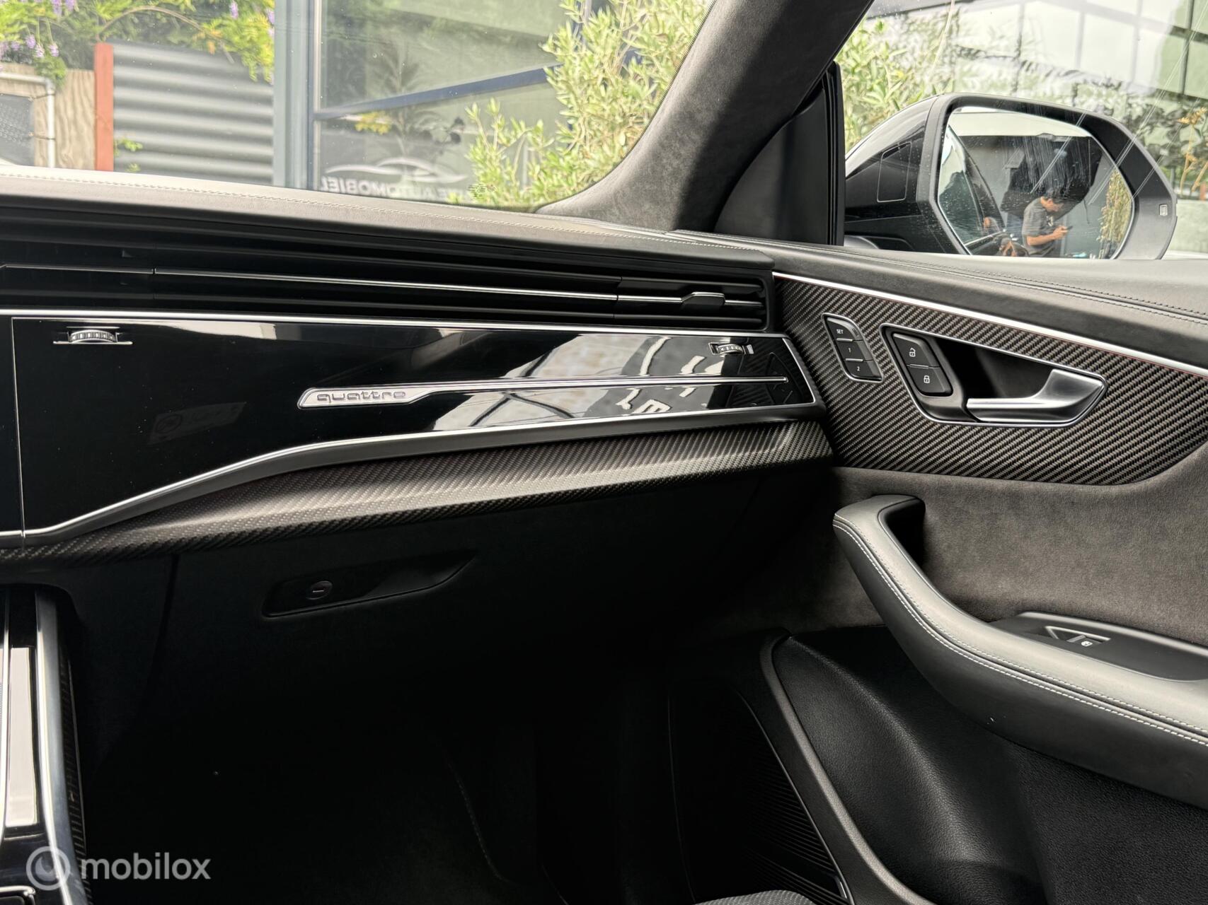 Foto van Audi RS Q8
