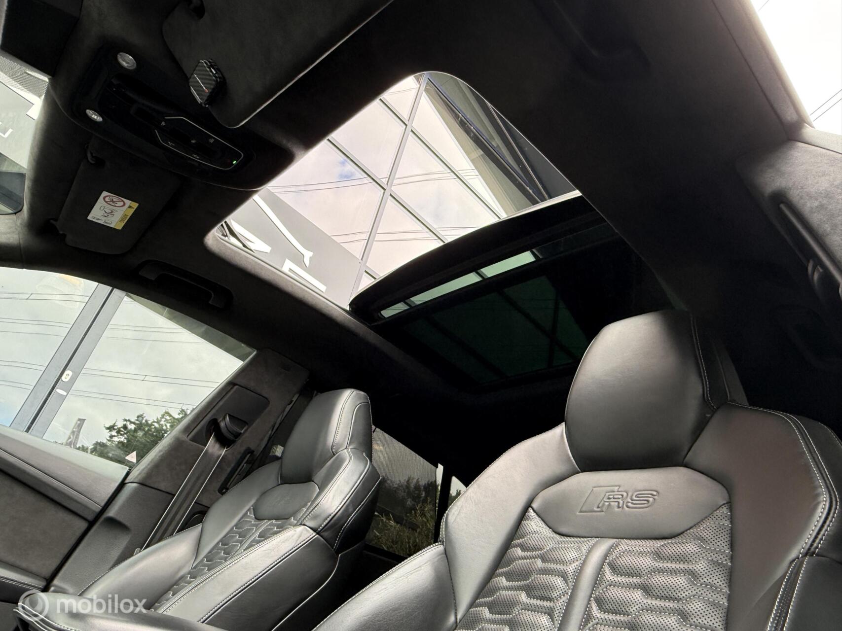 Foto van Audi RS Q8