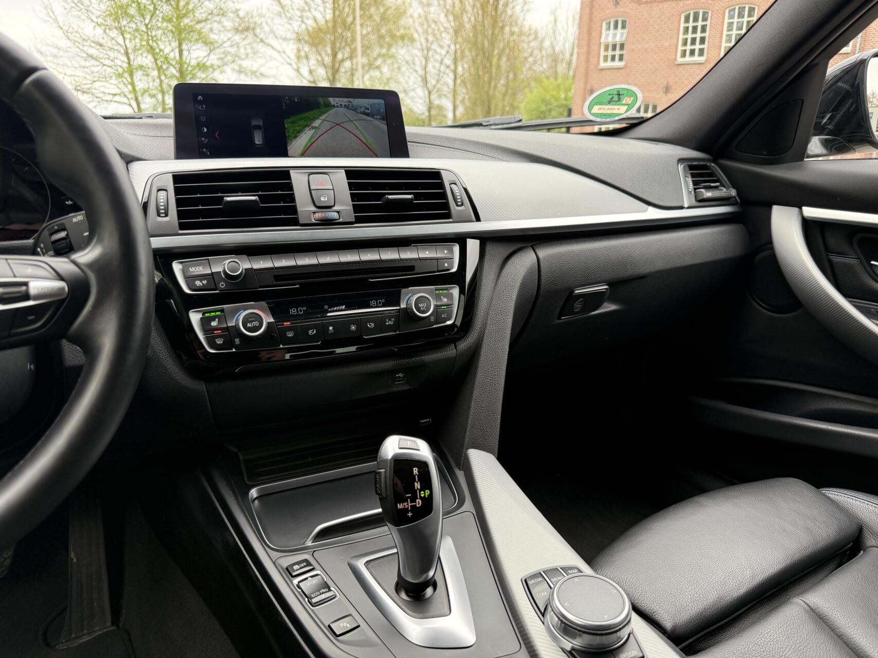Foto van BMW 320i