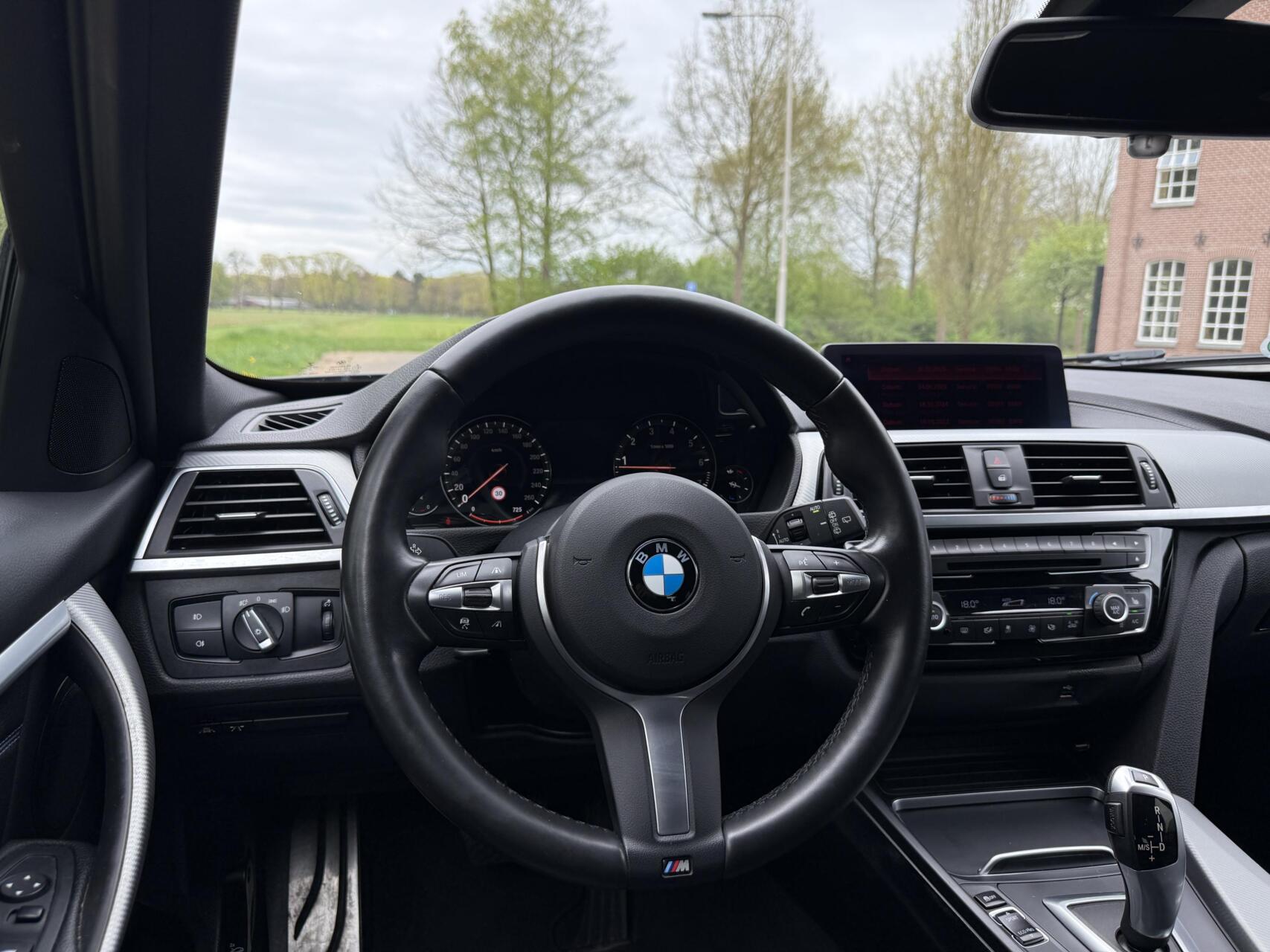 Foto van BMW 320i
