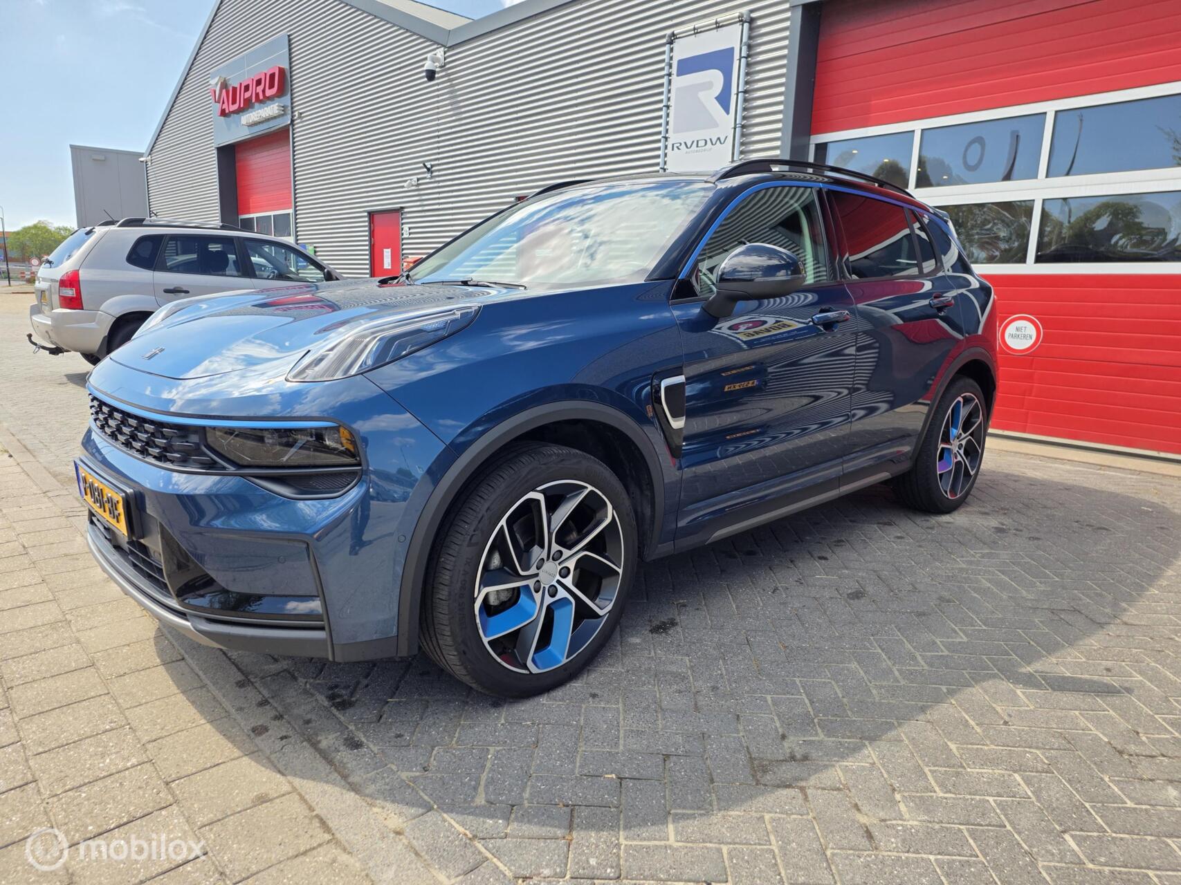 Foto van Lynk&co LYNK & Co 01