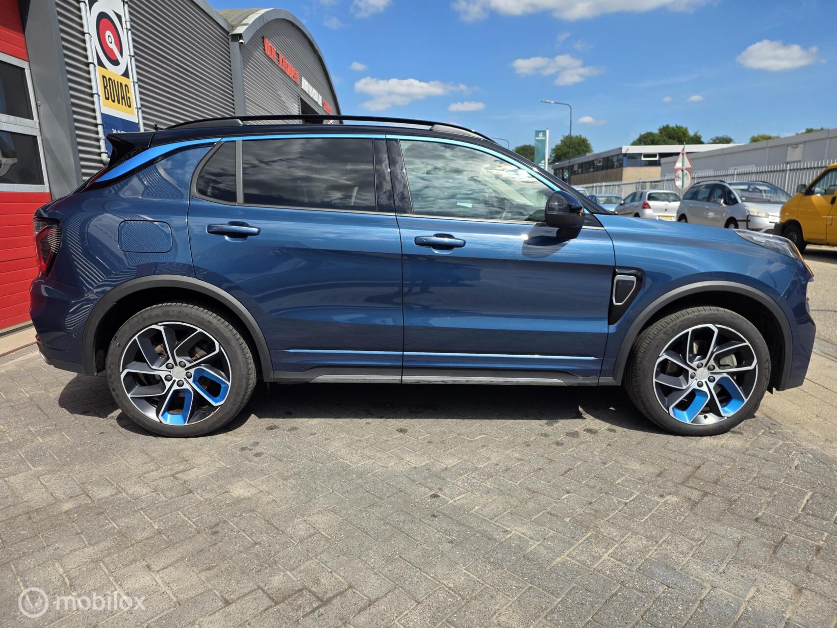 Foto van Lynk&co LYNK & Co 01