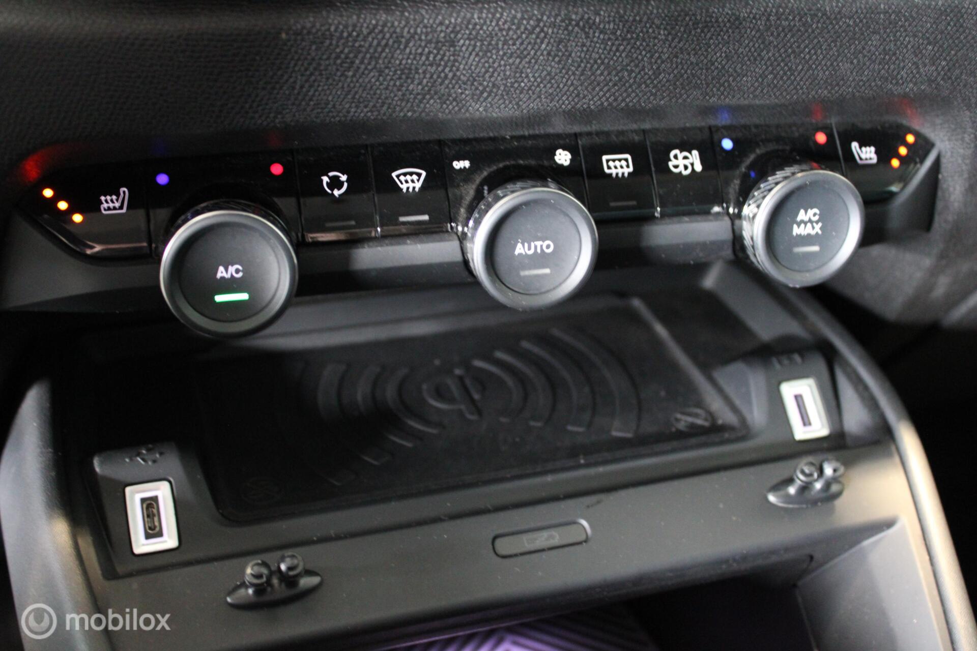 Foto van Citroen E-c4