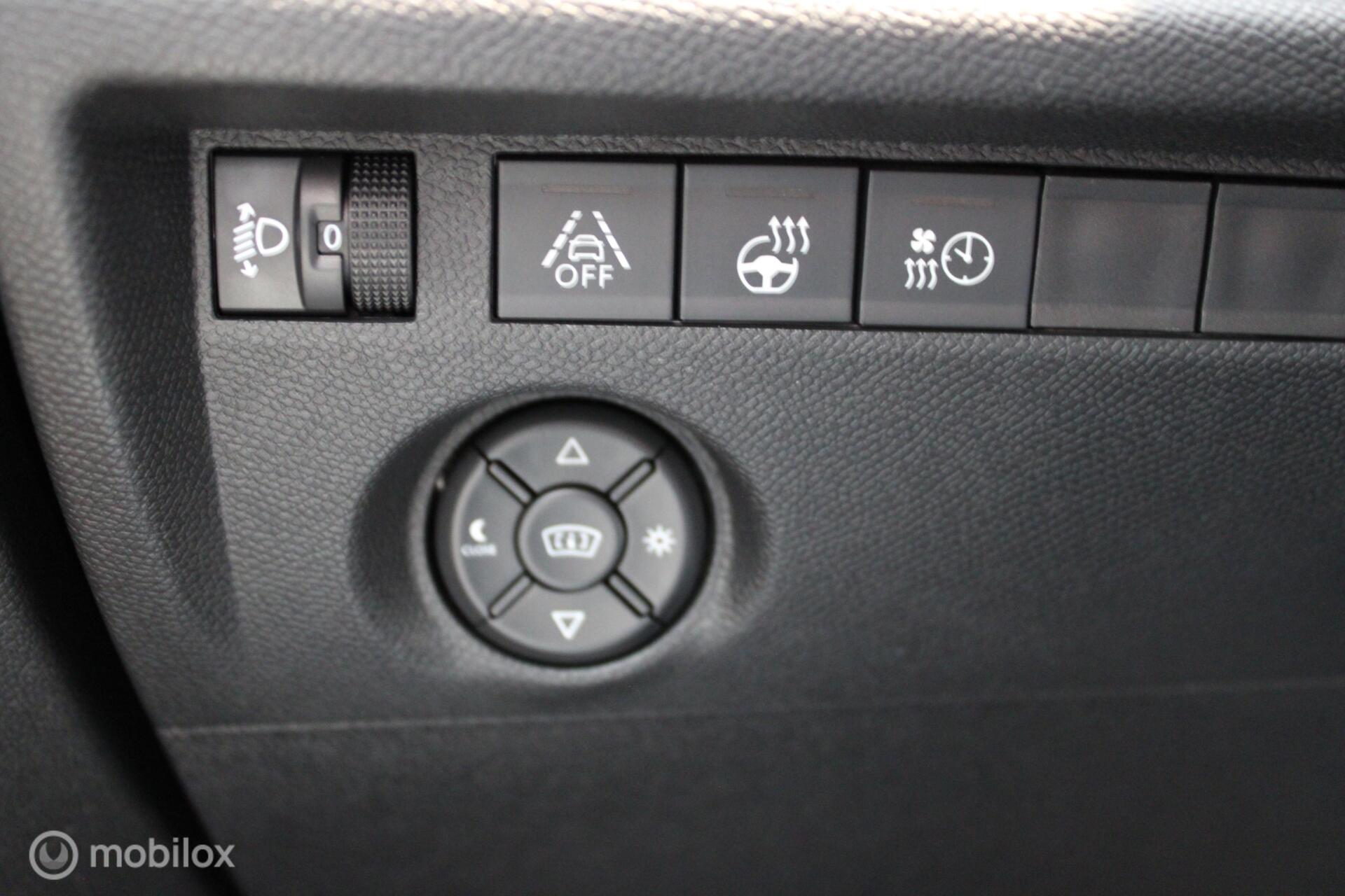Foto van Citroen E-c4