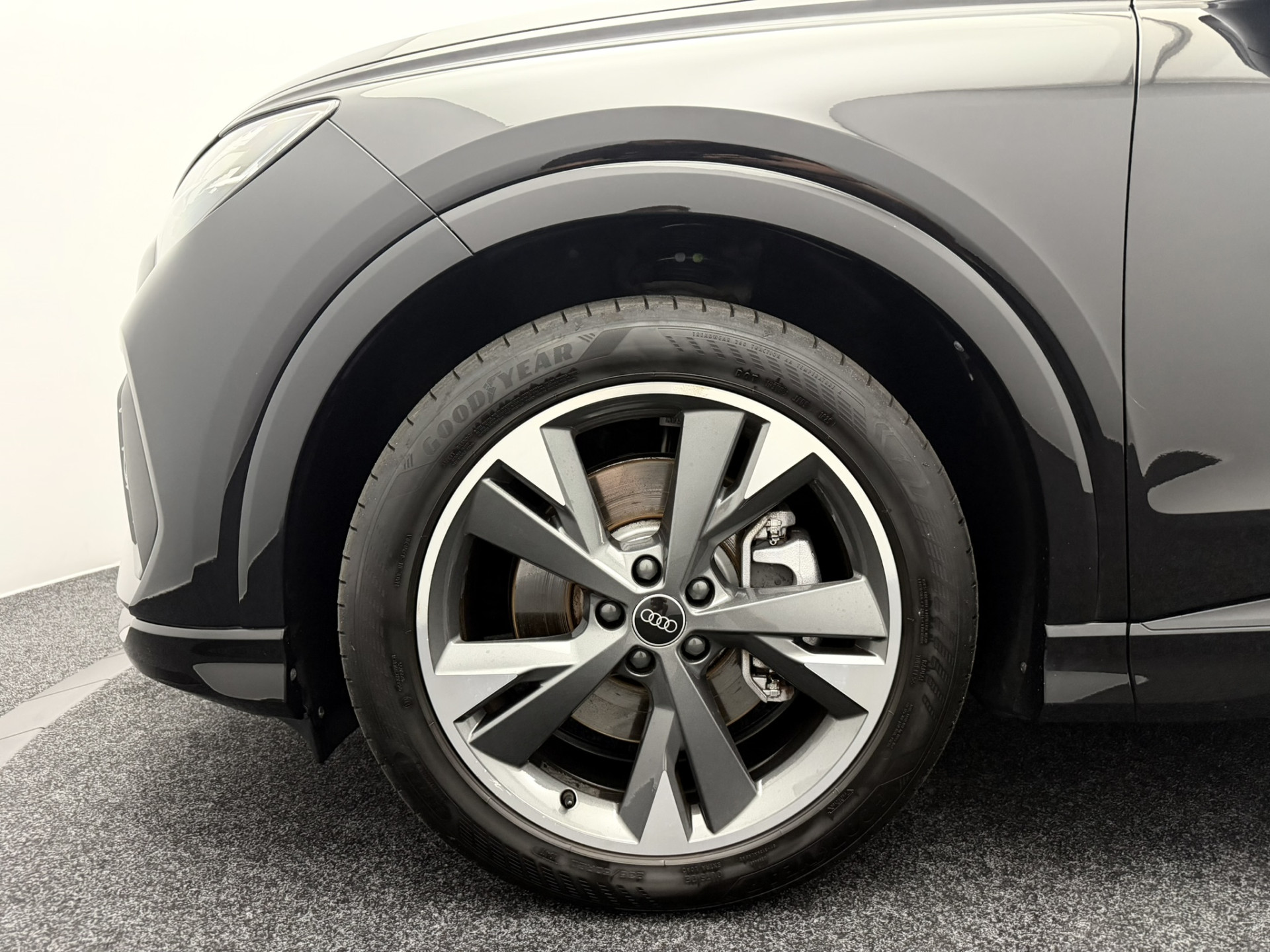 Foto van Audi Q4 Sportback 40 E-tron