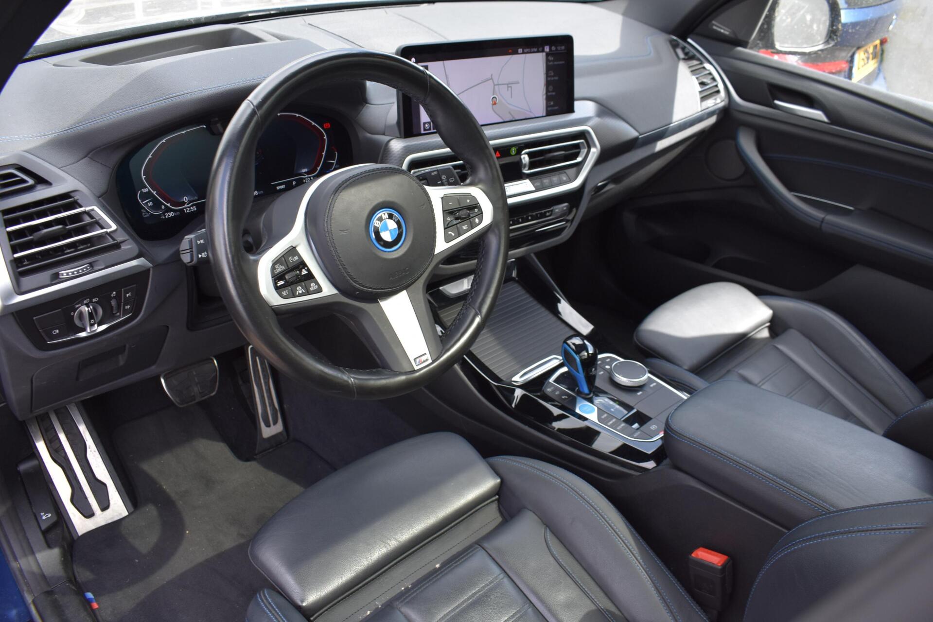 Foto van BMW Ix3