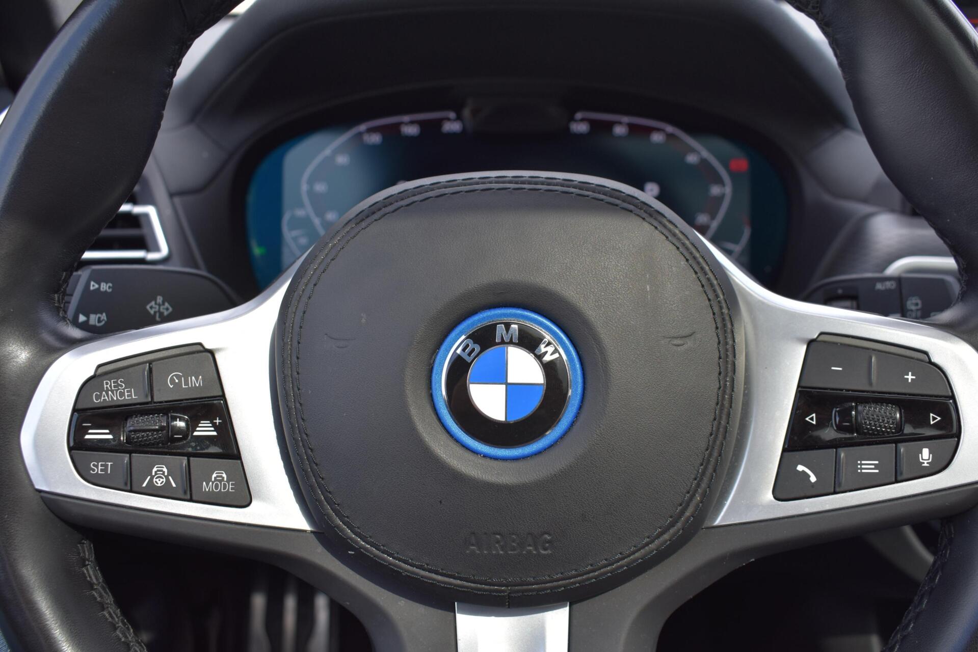 Foto van BMW Ix3