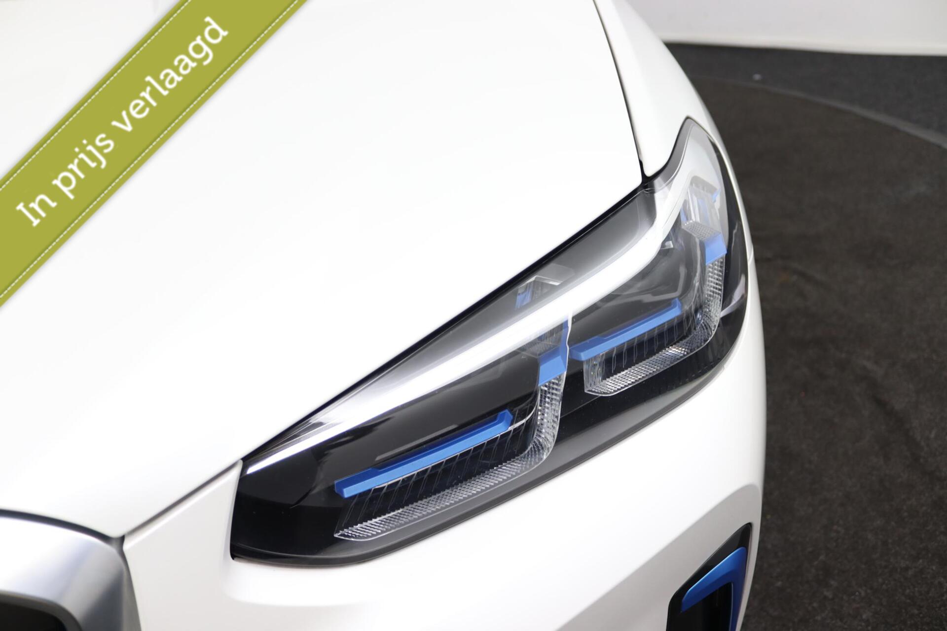 Foto van BMW Ix3