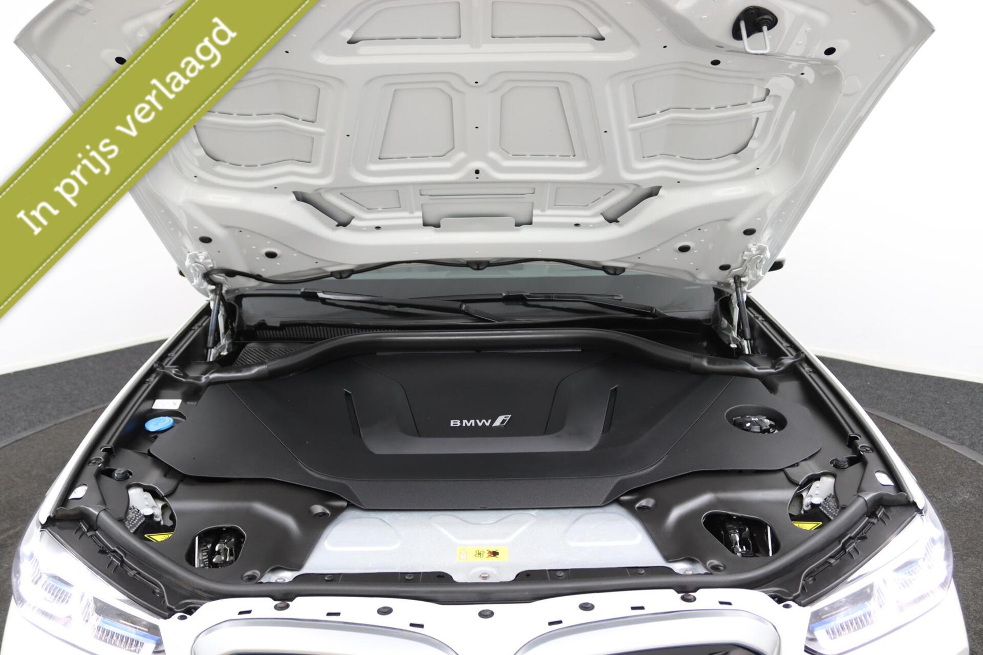 Foto van BMW Ix3