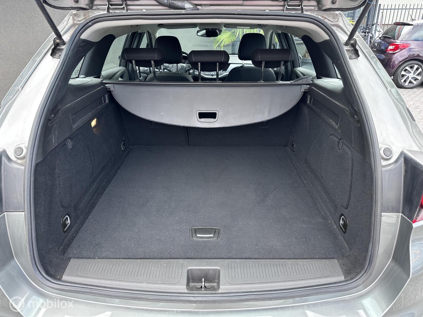 Foto van Opel Astra Sports Tourer