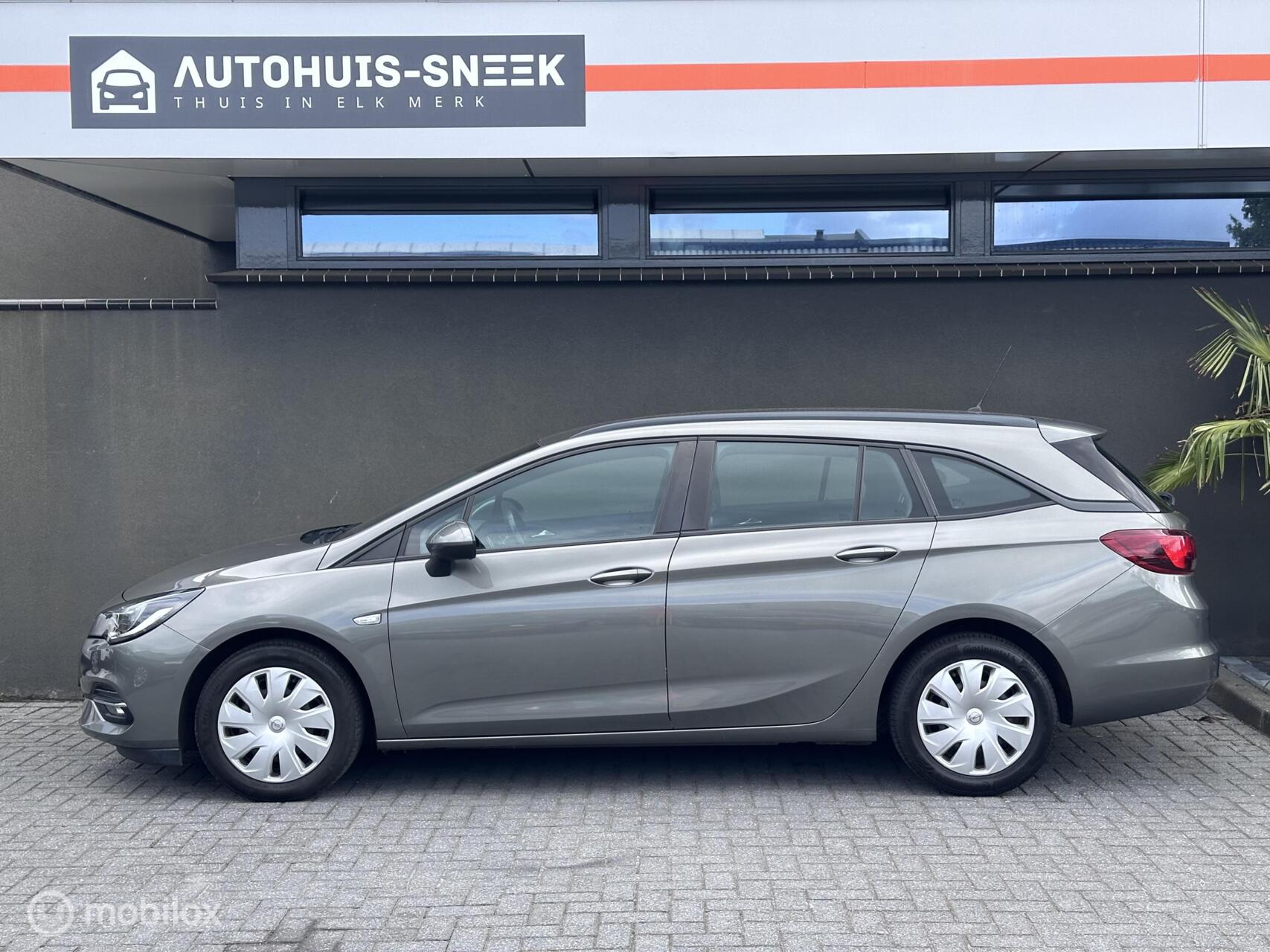Foto van Opel Astra Sports Tourer