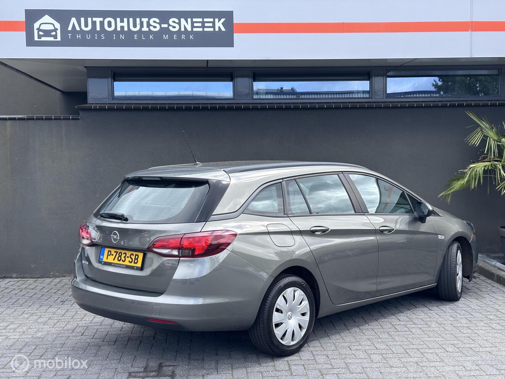Foto van Opel Astra Sports Tourer