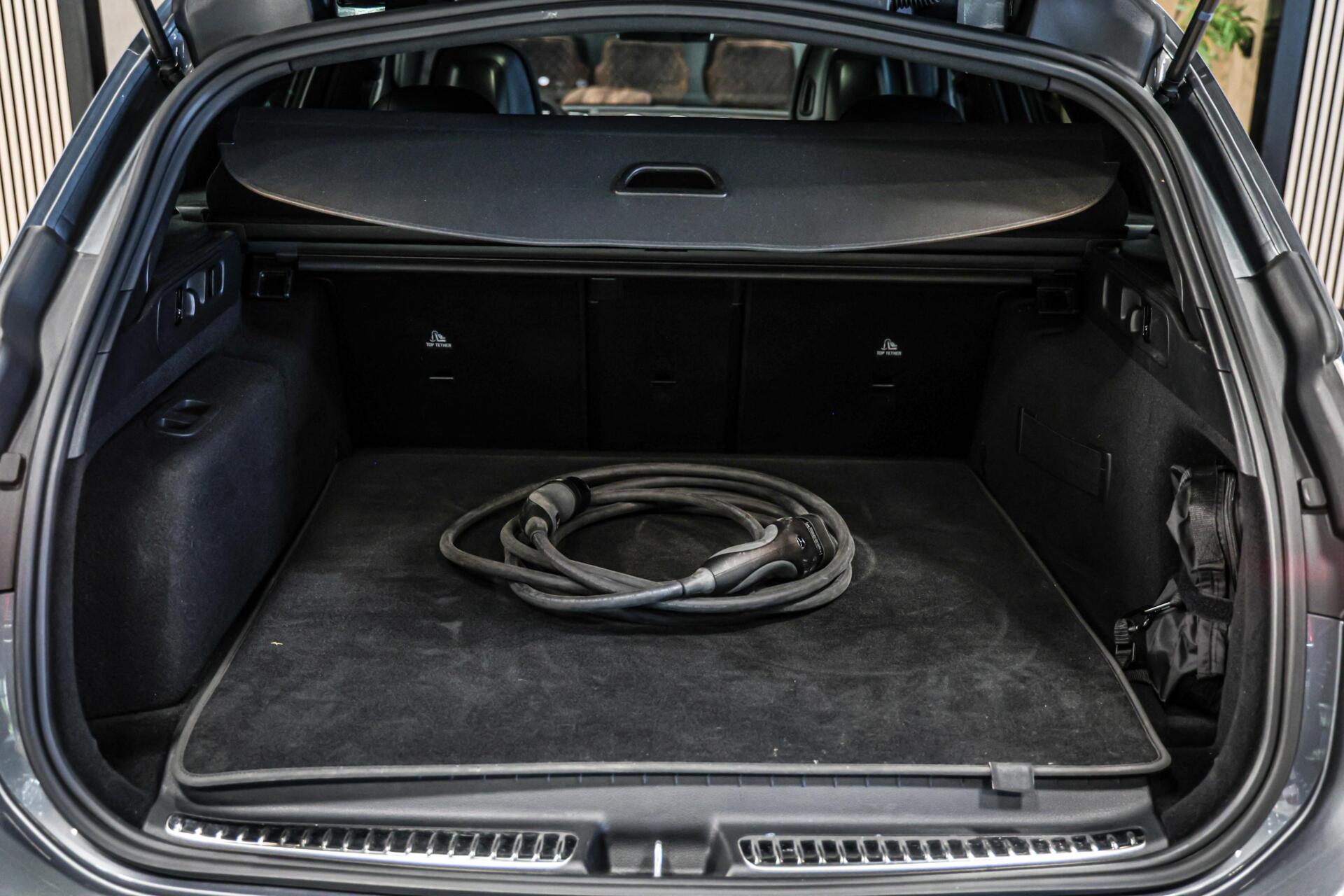 Foto van Mercedes-Benz C 300 E